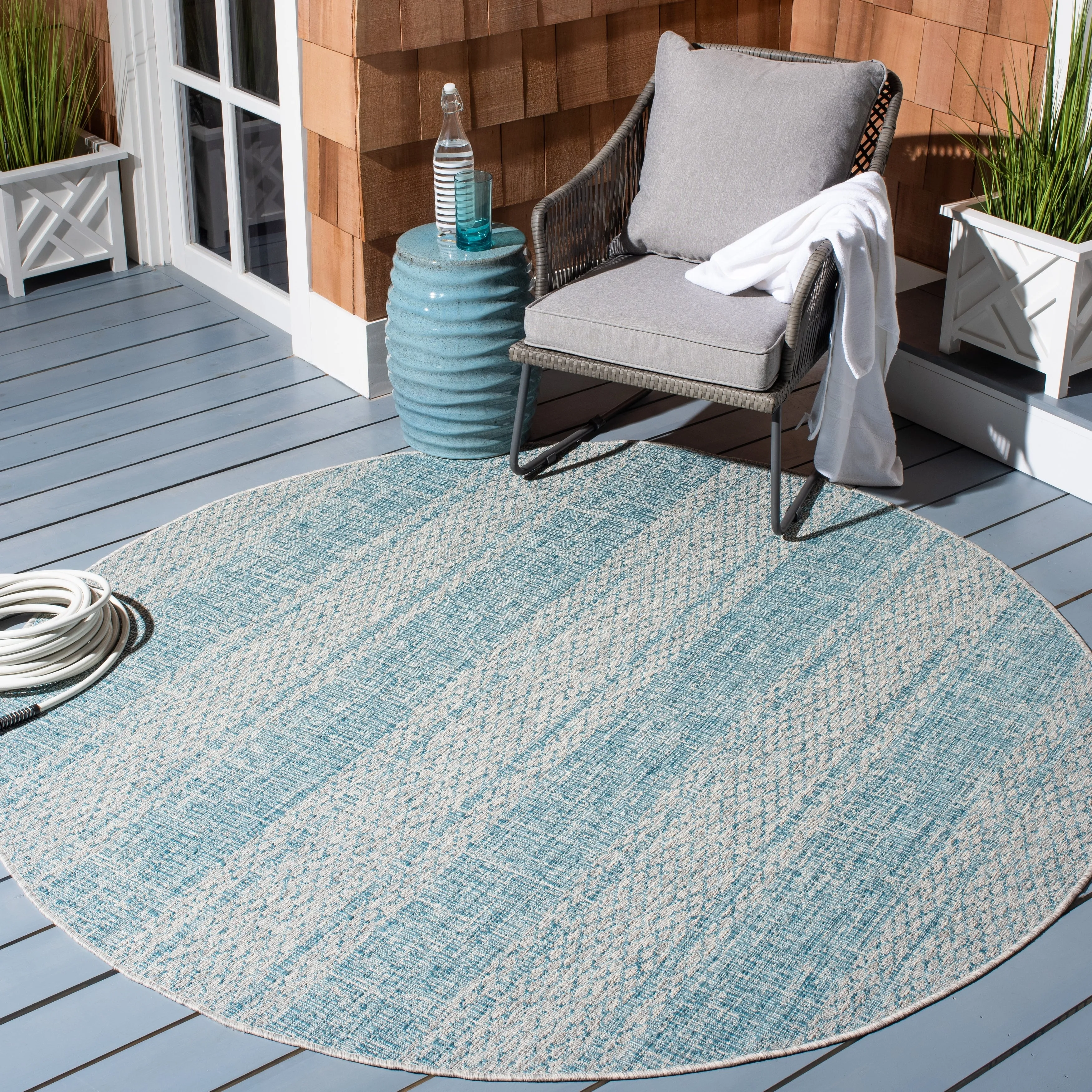 SAFAVIEH Courtyard Nanci Stripe Indoor/ Outdoor Waterproof Patio Backyard Rug