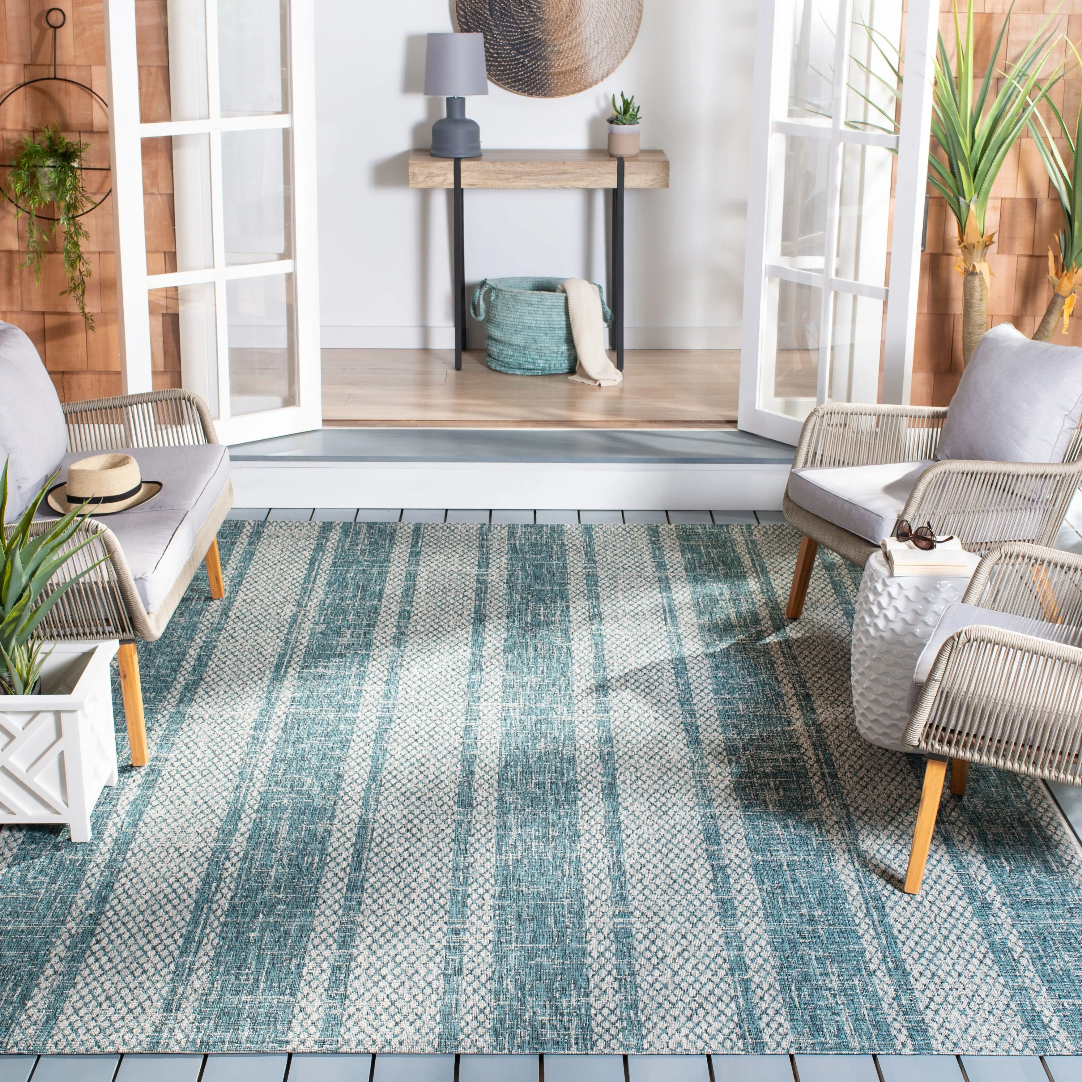 SAFAVIEH Courtyard Nanci Stripe Indoor/ Outdoor Waterproof Patio Backyard Rug