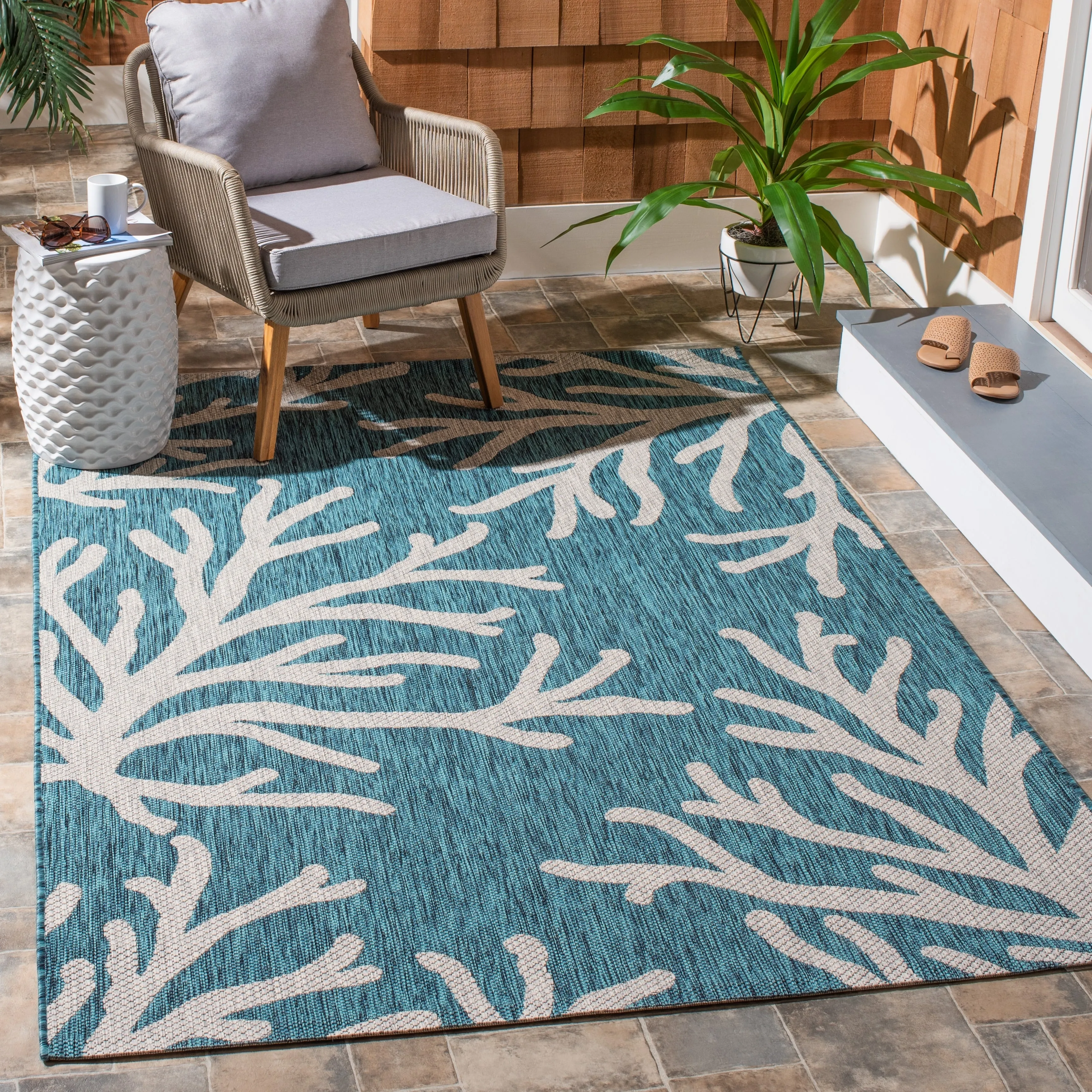 SAFAVIEH Courtyard Nejla Indoor/ Outdoor Waterproof Patio Backyard Rug