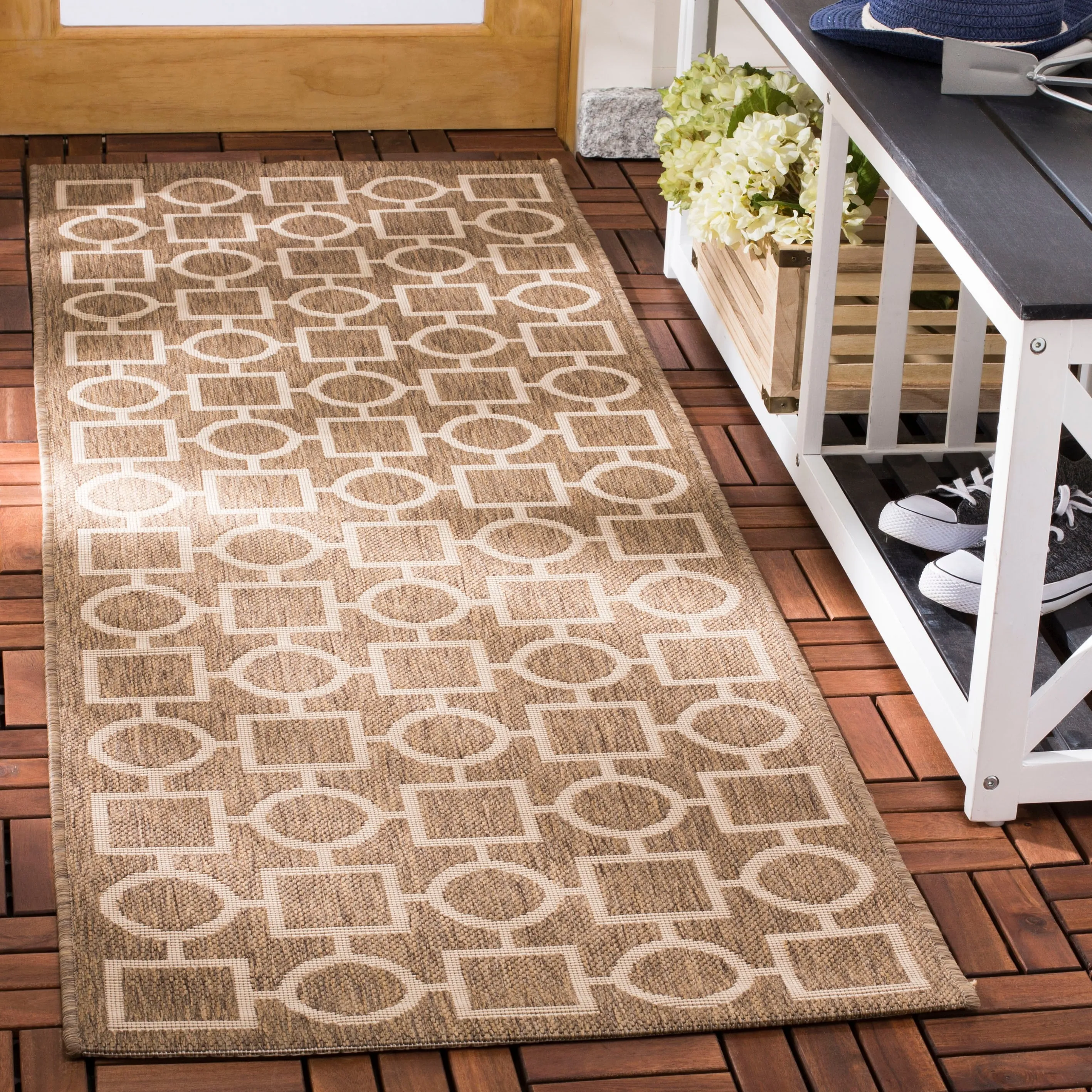 SAFAVIEH Courtyard Sharlene Indoor/ Outdoor Waterproof Patio Backyard Rug