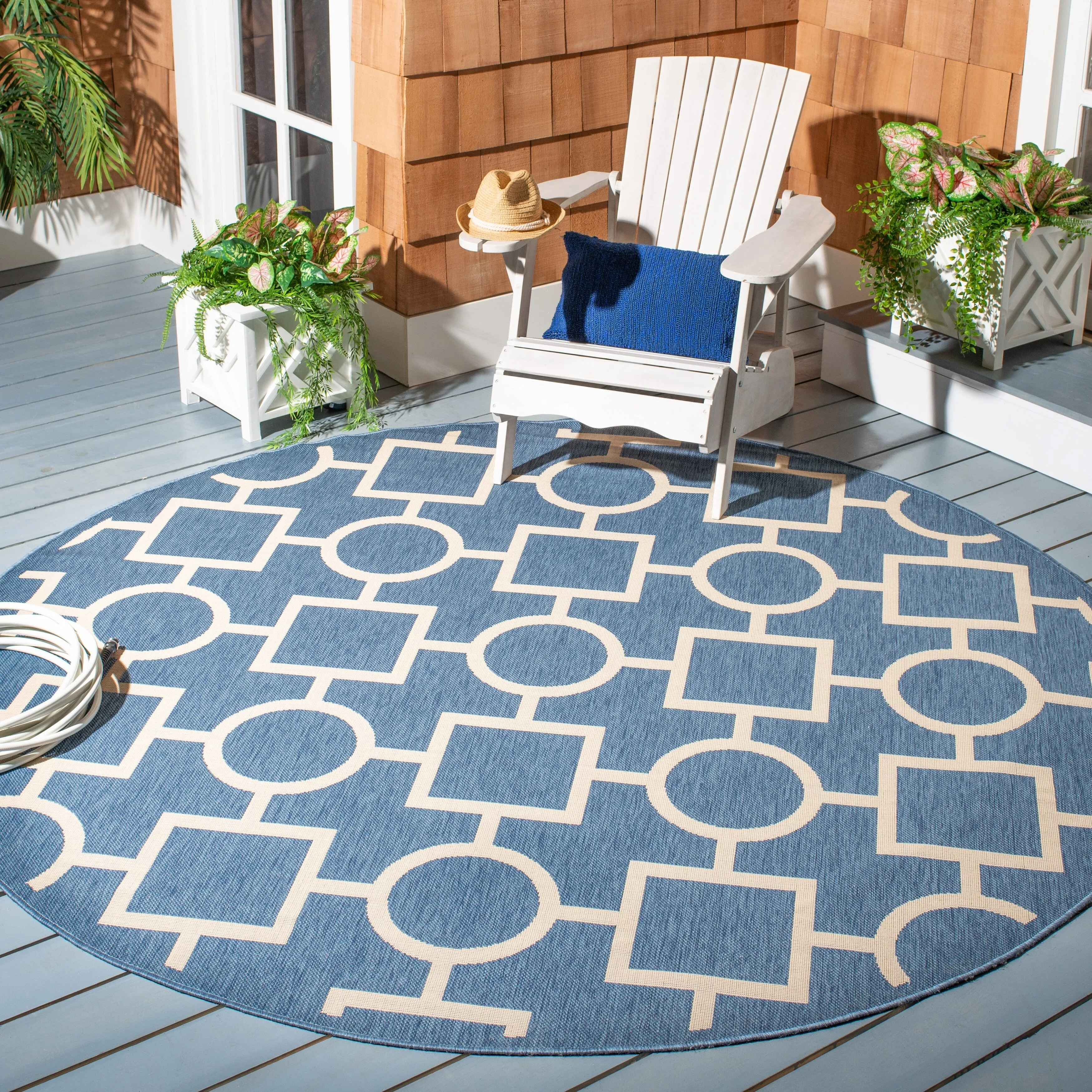 SAFAVIEH Courtyard Sharlene Indoor/ Outdoor Waterproof Patio Backyard Rug