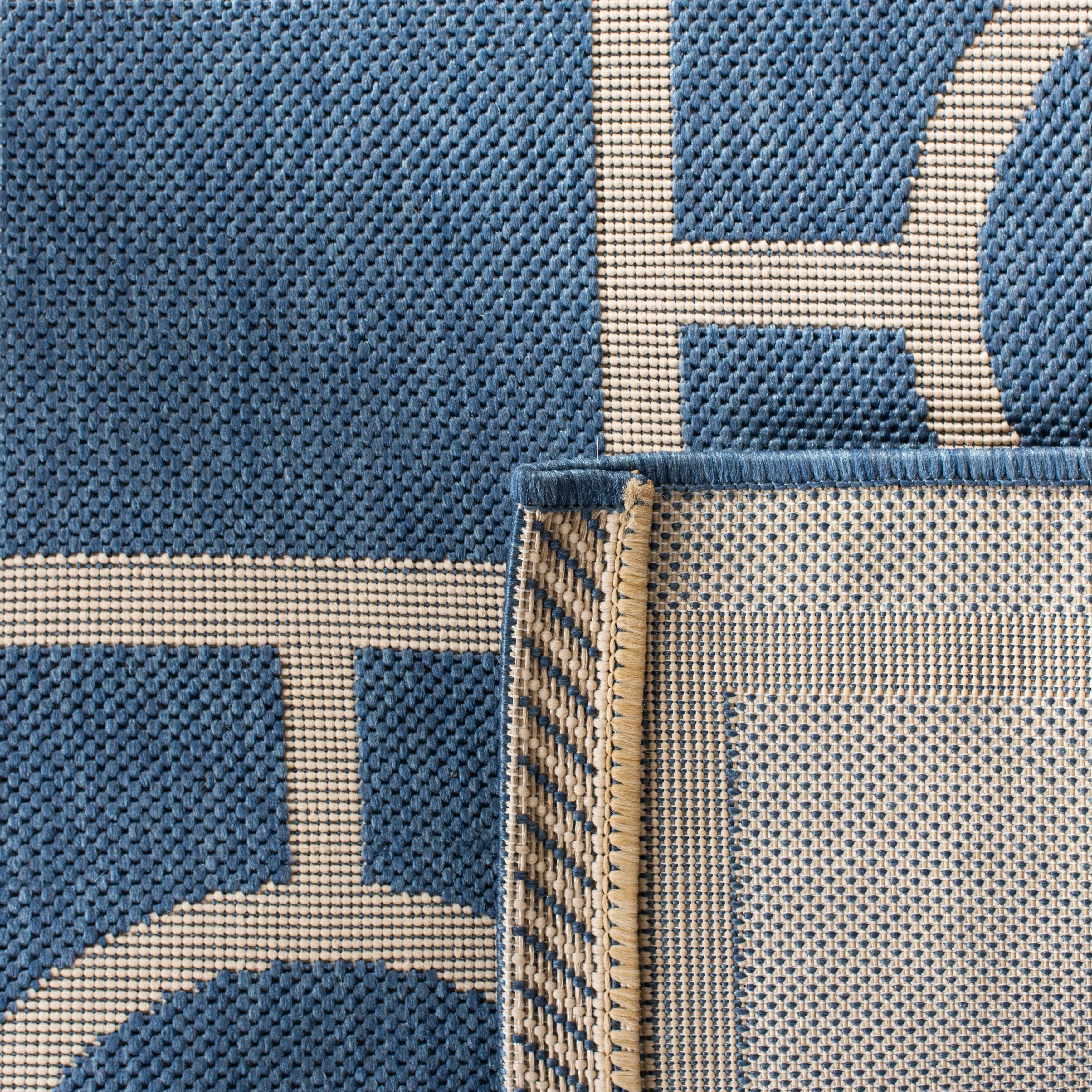 SAFAVIEH Courtyard Sharlene Indoor/ Outdoor Waterproof Patio Backyard Rug