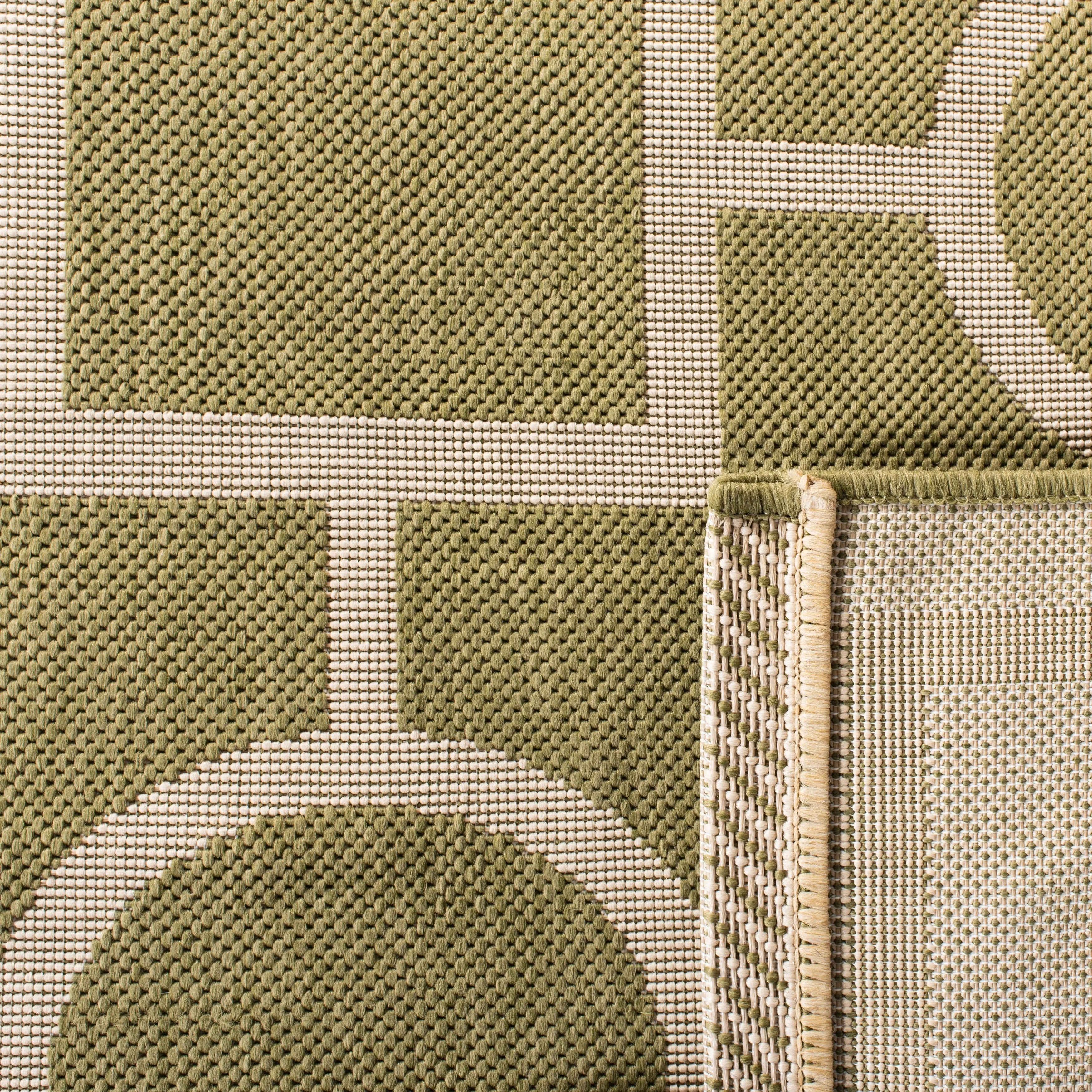 SAFAVIEH Courtyard Sharlene Indoor/ Outdoor Waterproof Patio Backyard Rug