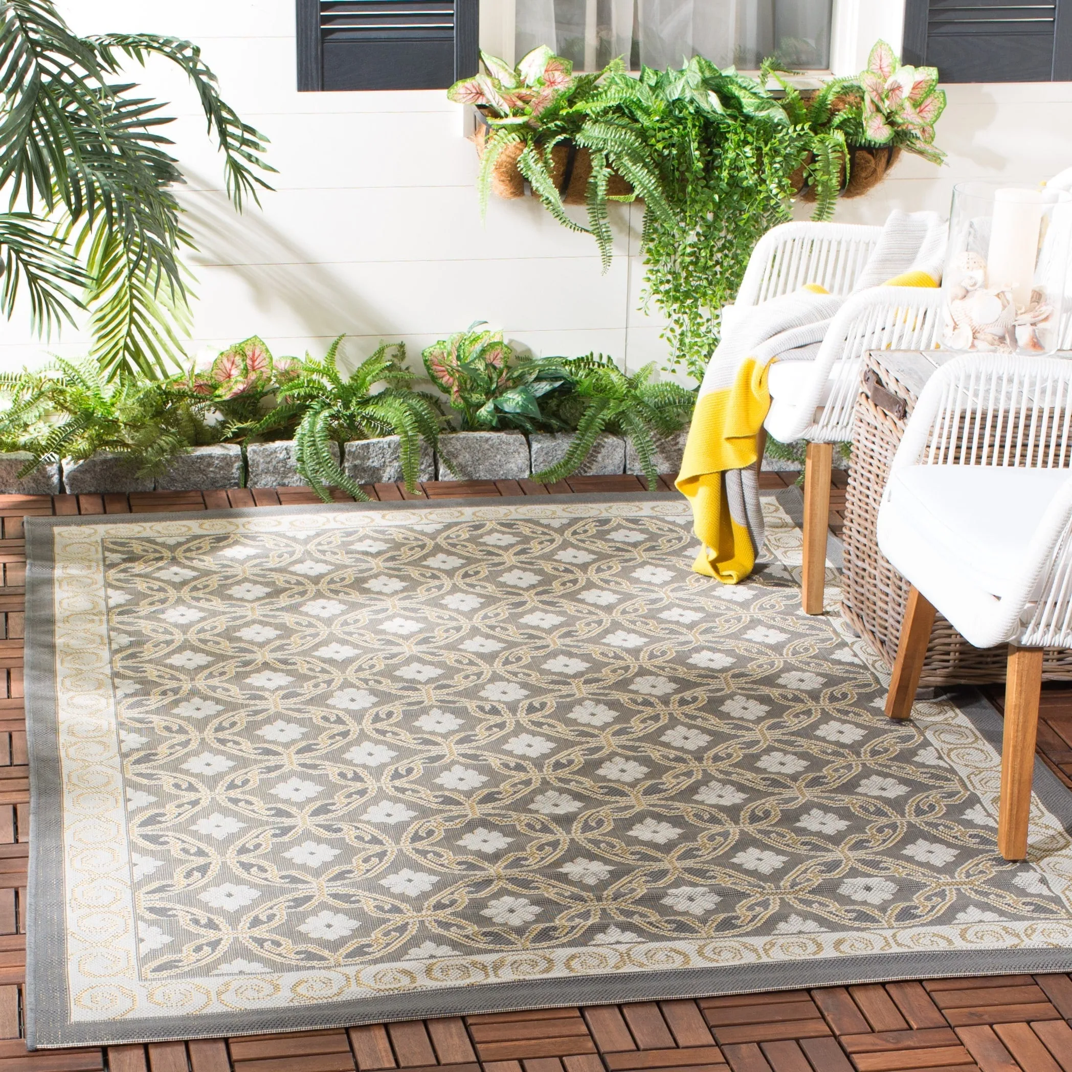 SAFAVIEH Courtyard Vernetta Lonni Outdoor Waterproof Patio Backyard Rug