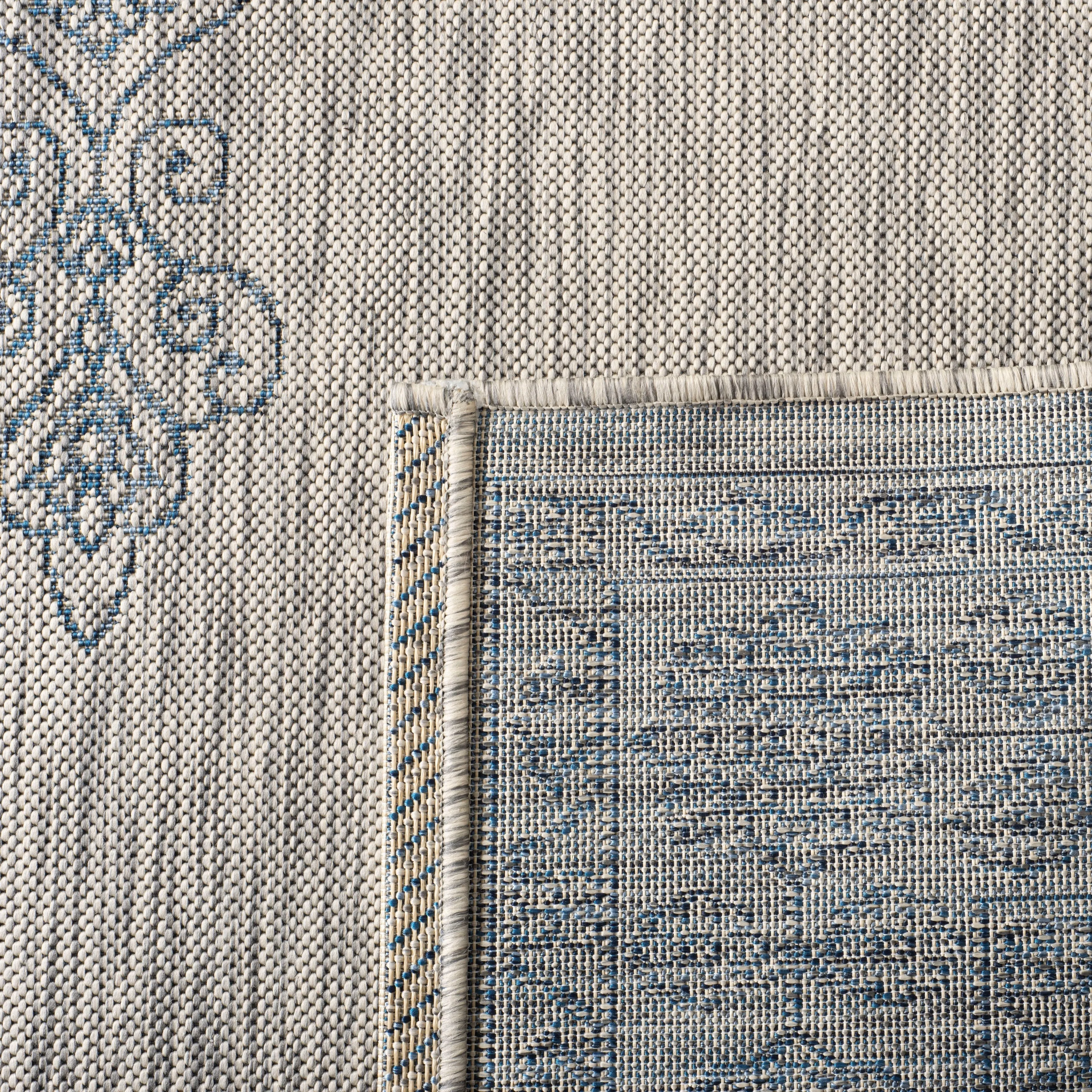 SAFAVIEH Courtyard Zikrija Indoor/ Outdoor Waterproof Patio Backyard Rug