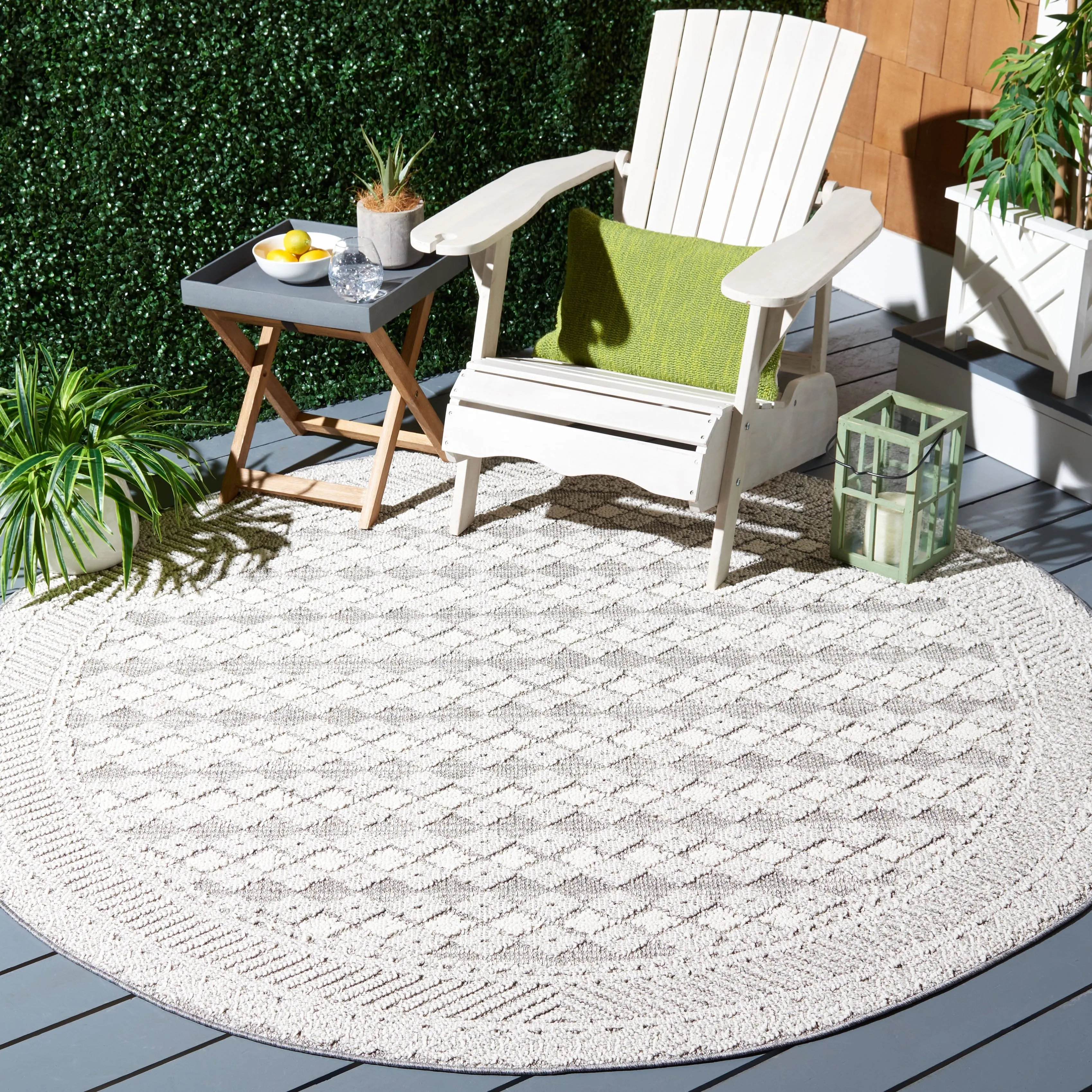 SAFAVIEH Global Siani Moroccan Indoor/ Outdoor Waterproof Patio Backyard