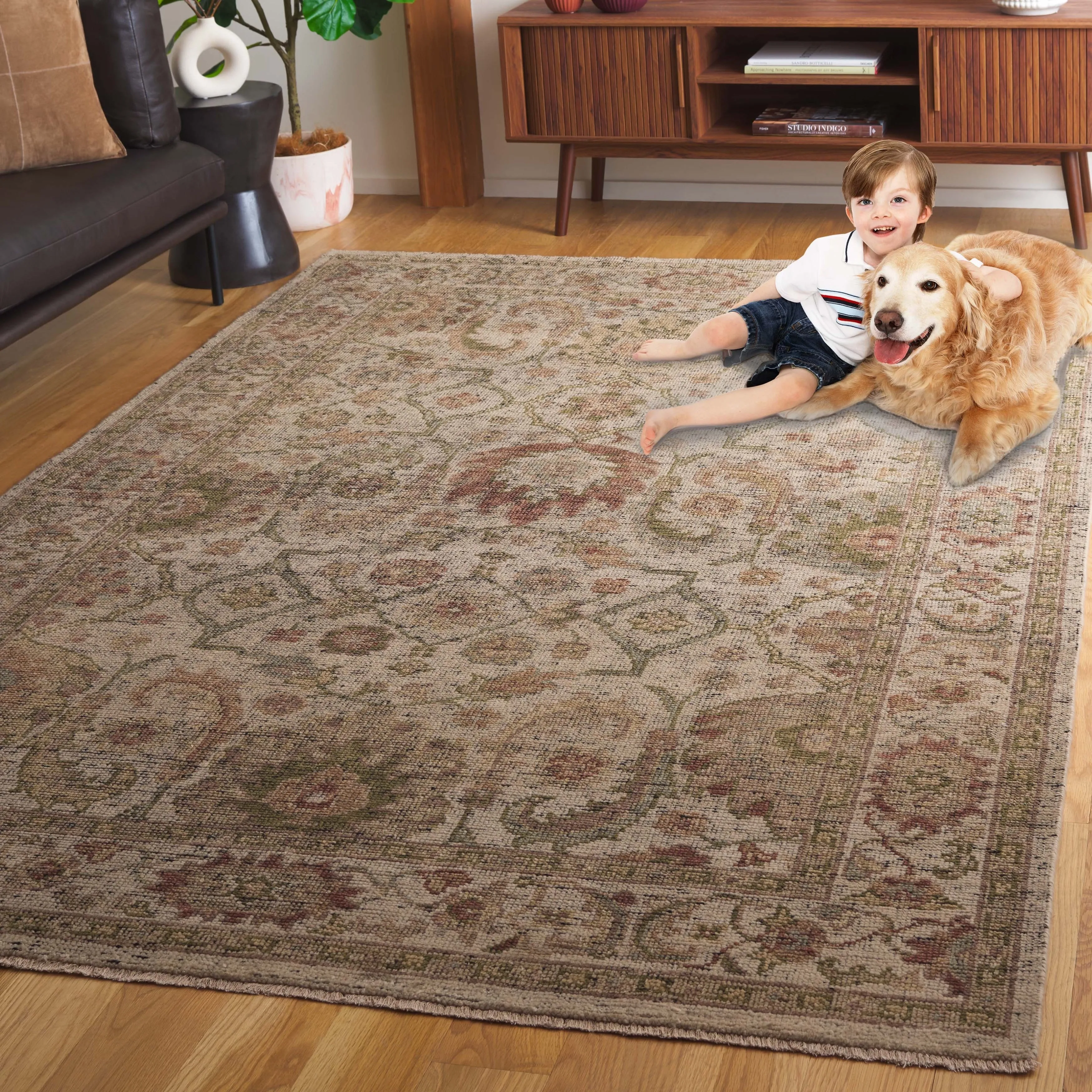 SAFAVIEH Hand-Knotted Izmir Senka Traditional Wool Rug