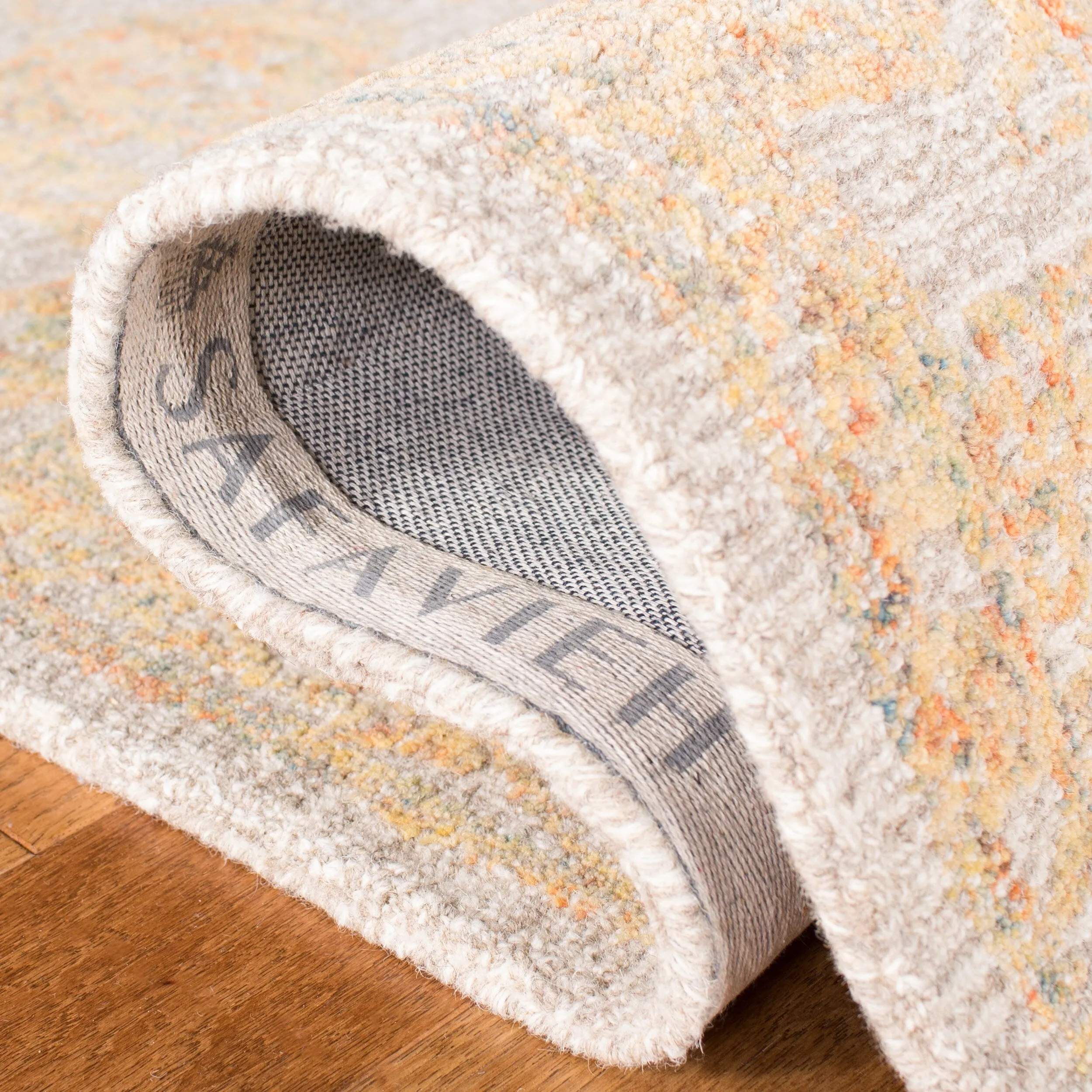 SAFAVIEH Handmade Abstract Atossa Modern Wool Rug