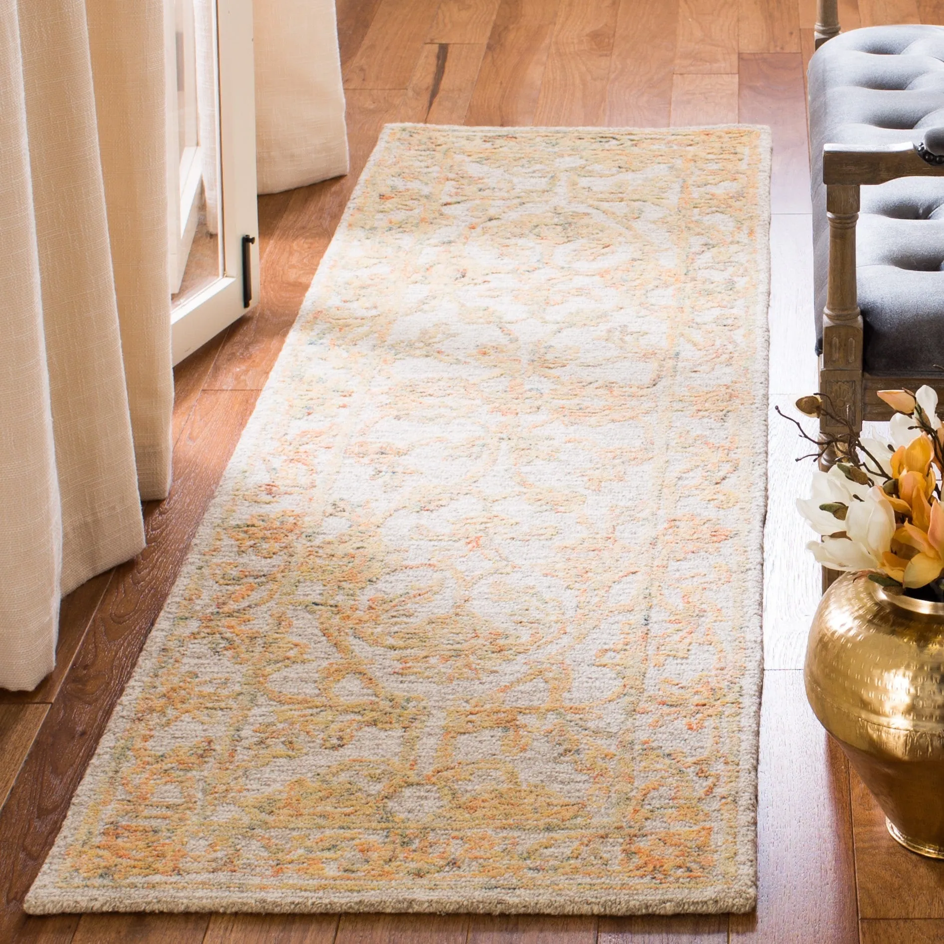 SAFAVIEH Handmade Abstract Atossa Modern Wool Rug