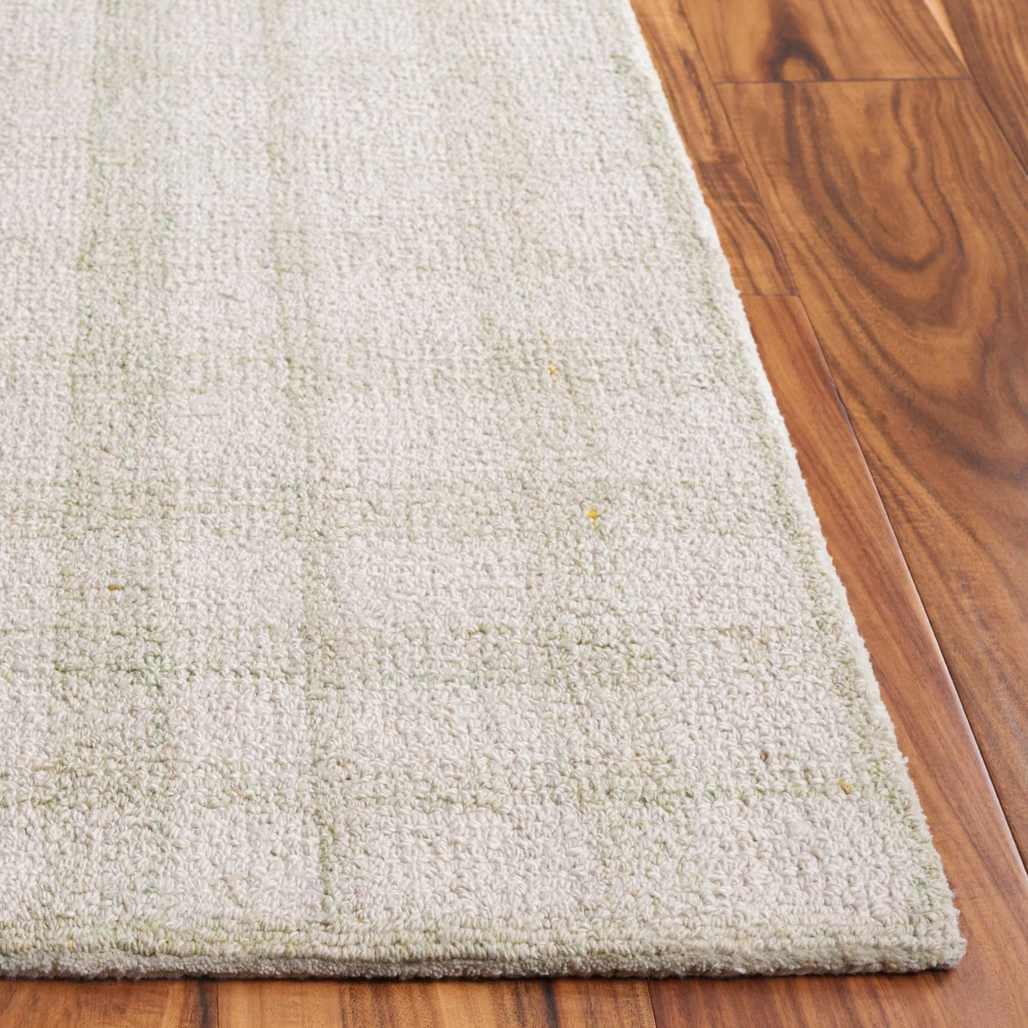 SAFAVIEH Handmade Abstract Imka Checkered Wool Rug