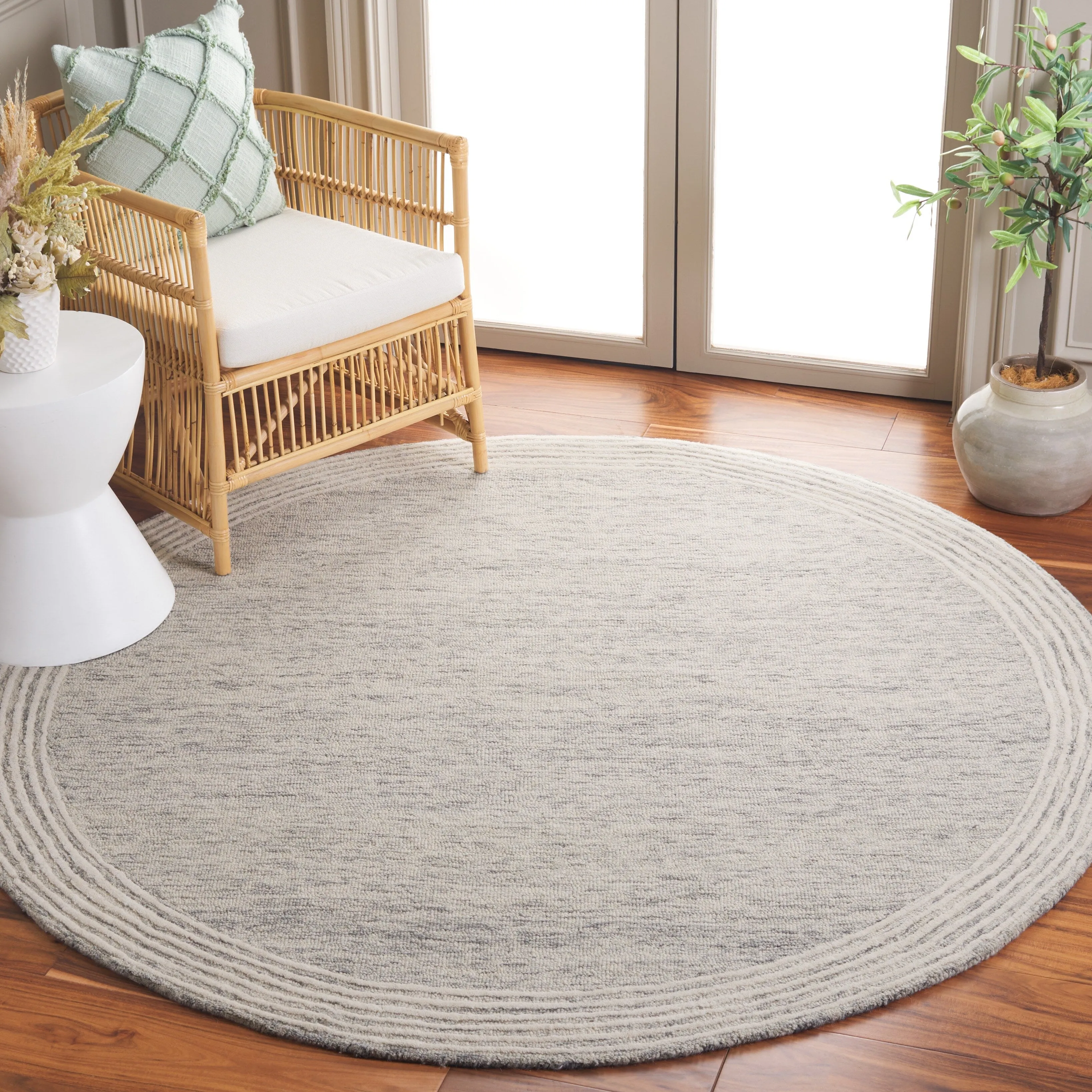 SAFAVIEH Handmade Abstract Julienne Contemporary Wool Rug