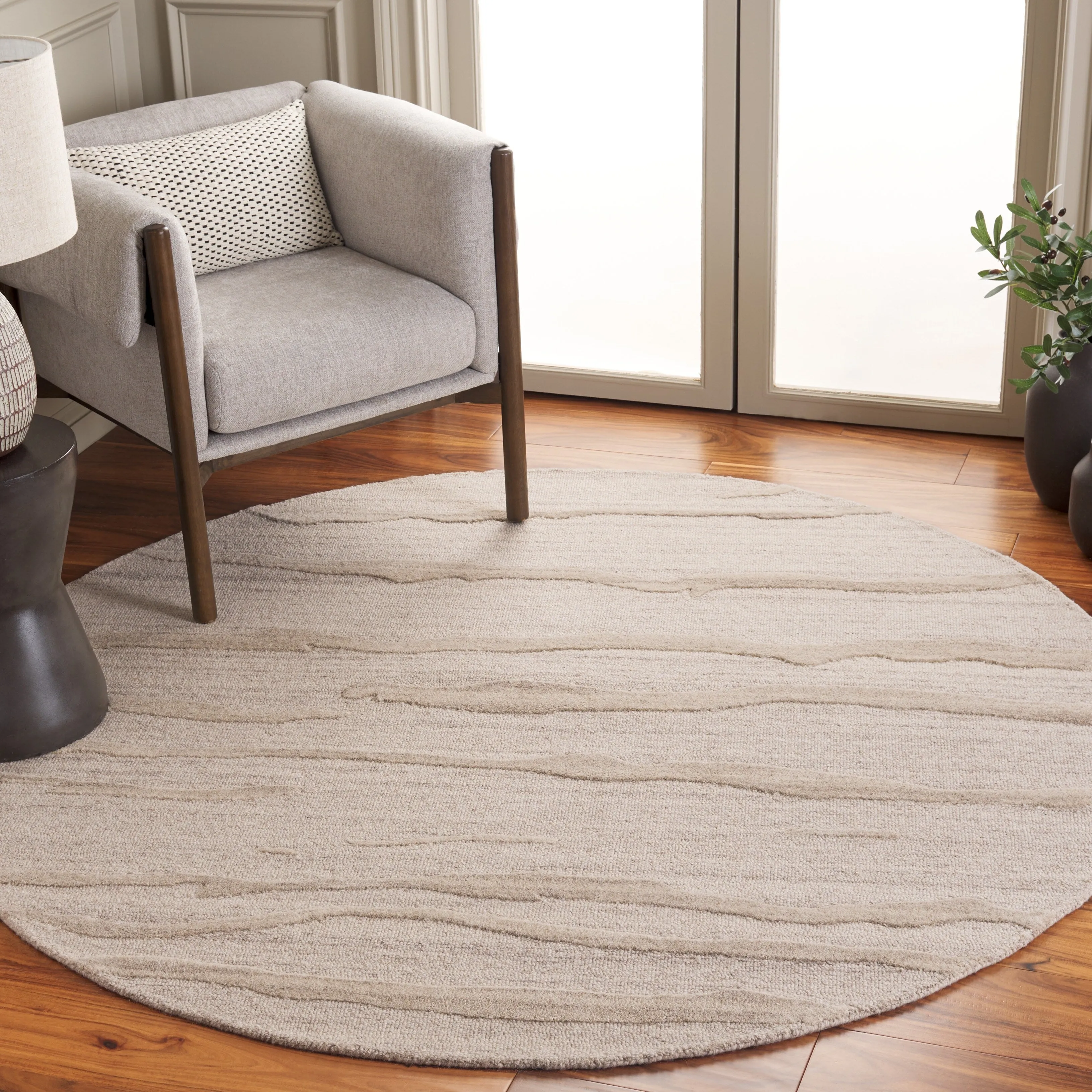 SAFAVIEH Handmade Abstract Monalisa Modern Wool Rug