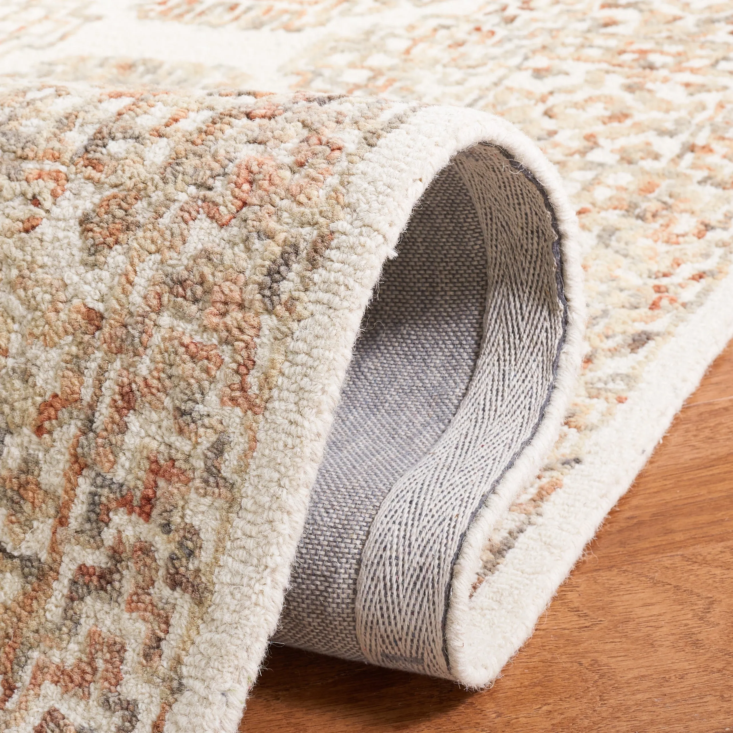 SAFAVIEH Handmade Aspen Buddug Boho Wool Rug