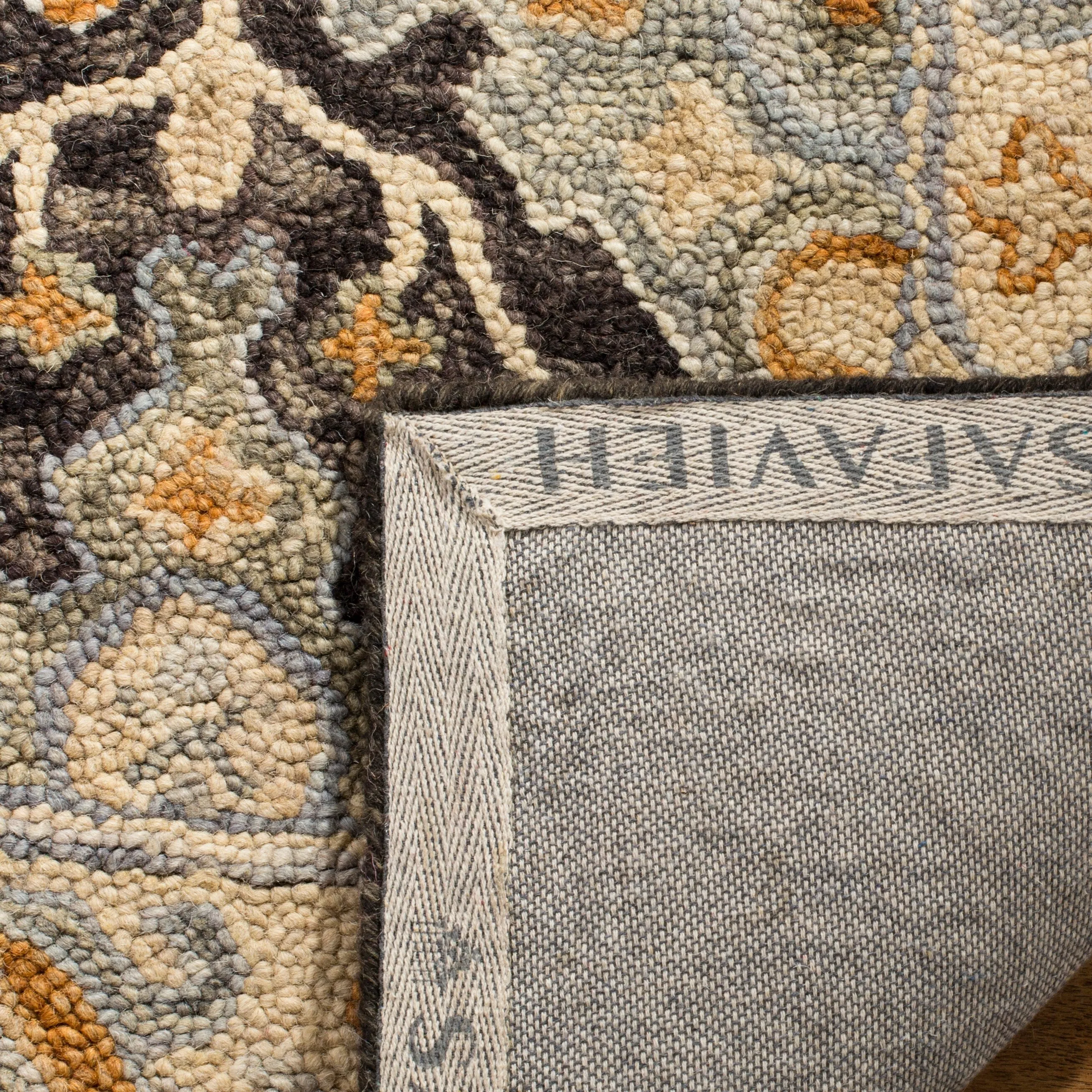 SAFAVIEH Handmade Aspen Gundemarie Boho Tribal Wool Rug