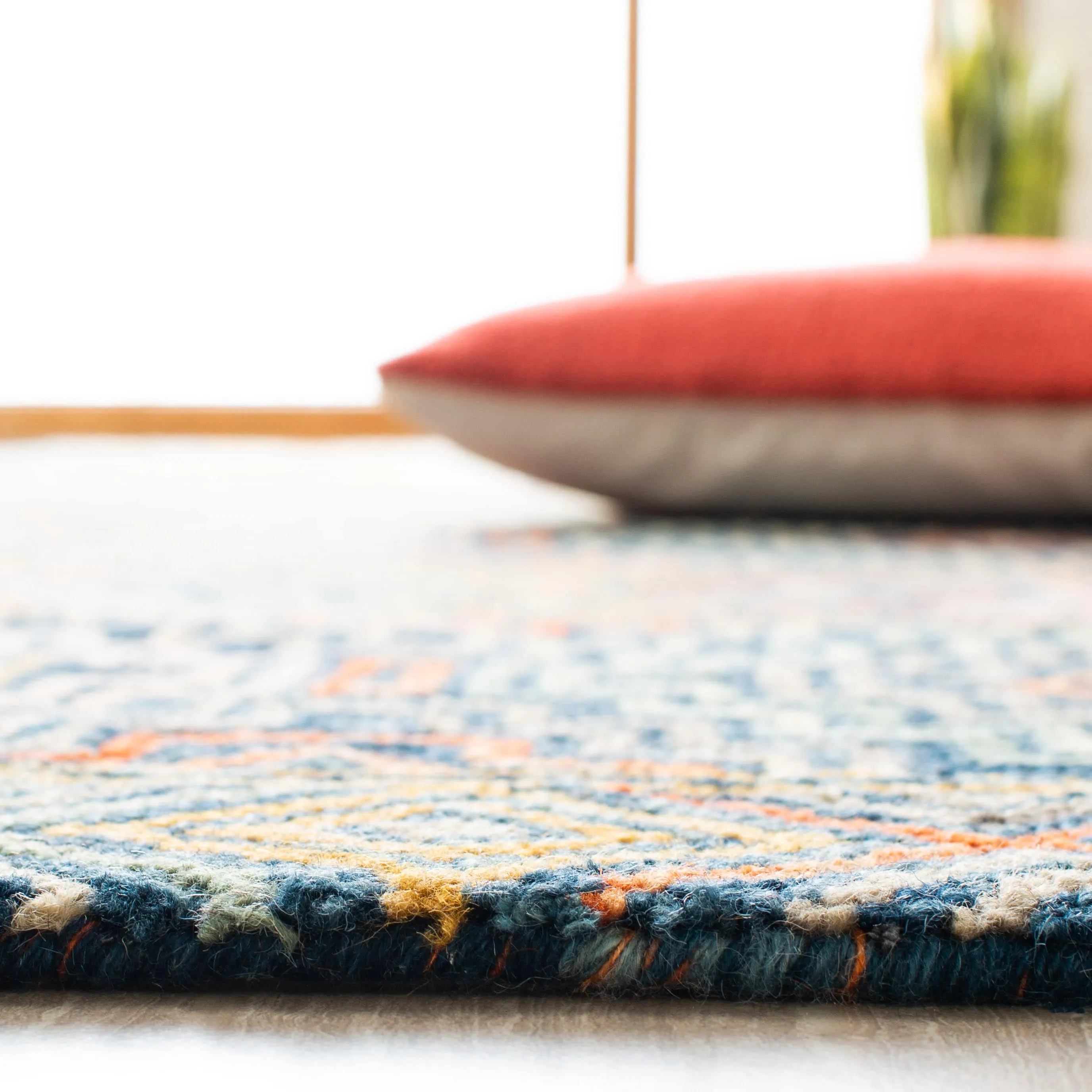 SAFAVIEH Handmade Aspen Licia Bohemian & Eclectic Tribal Wool
