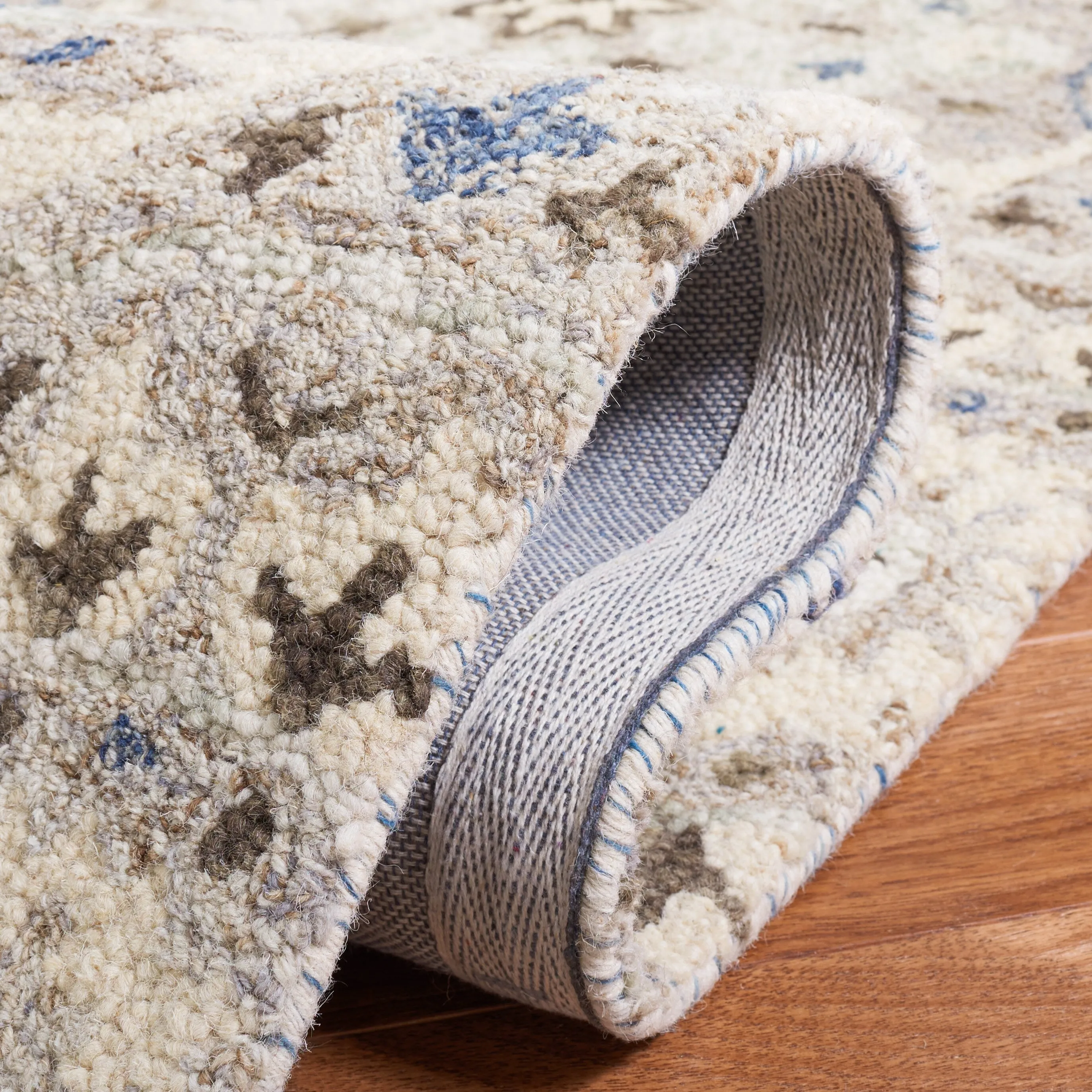 SAFAVIEH Handmade Aspen Neri Boho Wool Rug