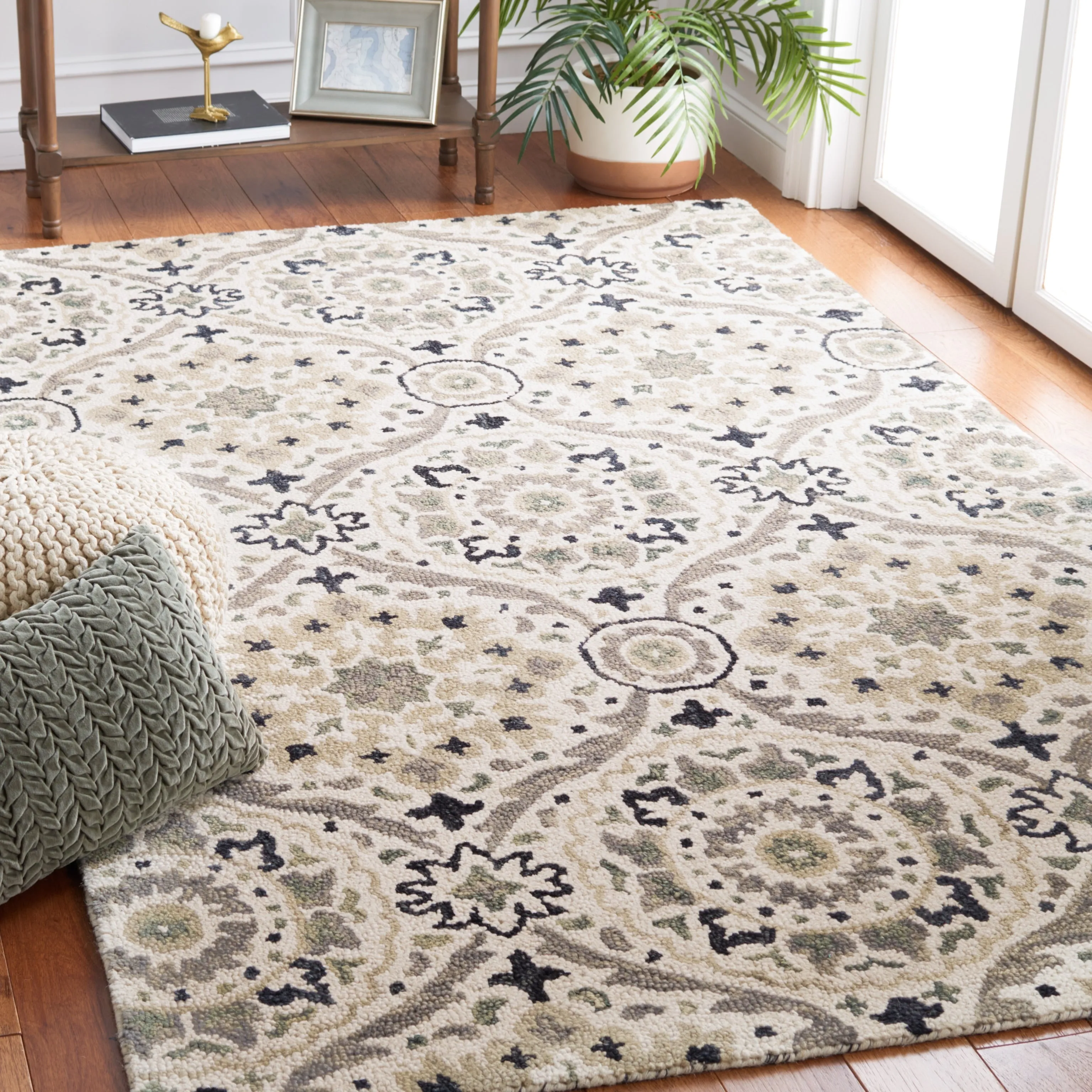 SAFAVIEH Handmade Aspen Neri Boho Wool Rug