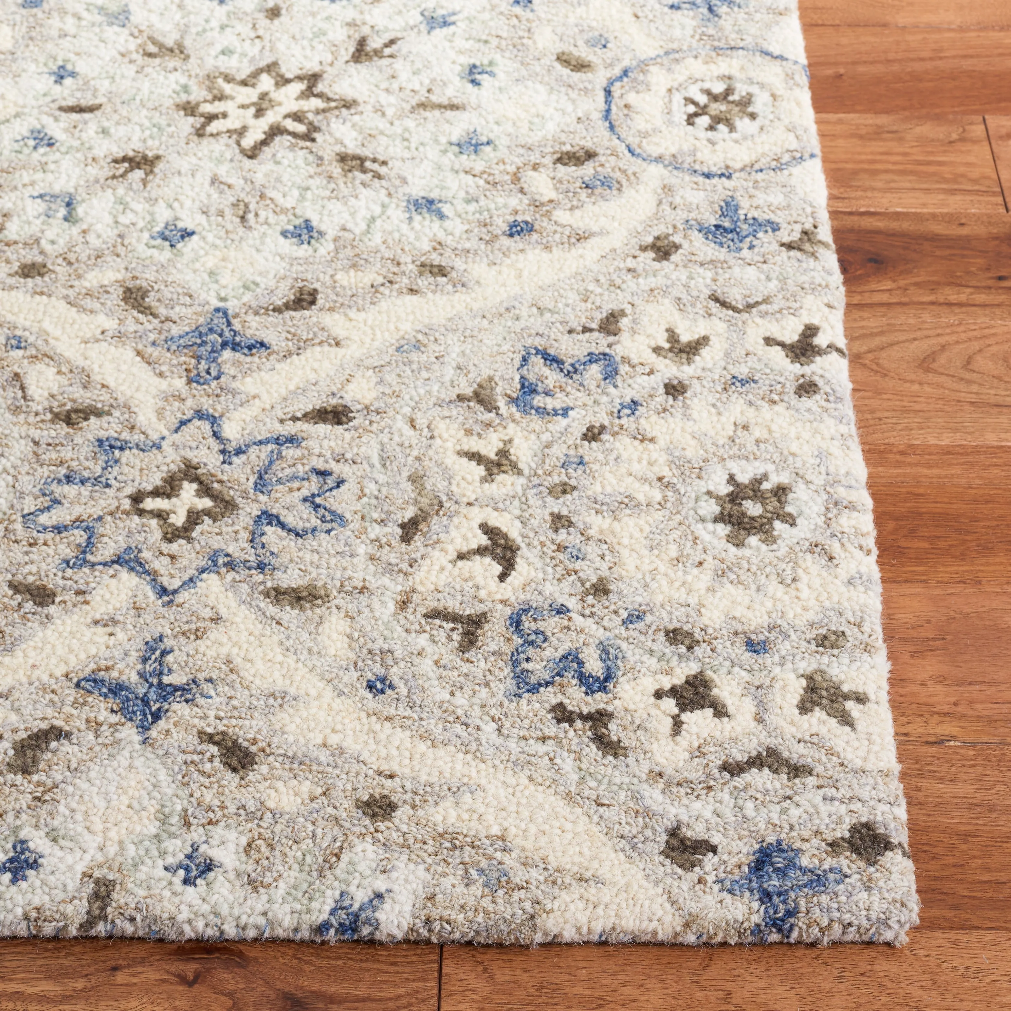 SAFAVIEH Handmade Aspen Neri Boho Wool Rug