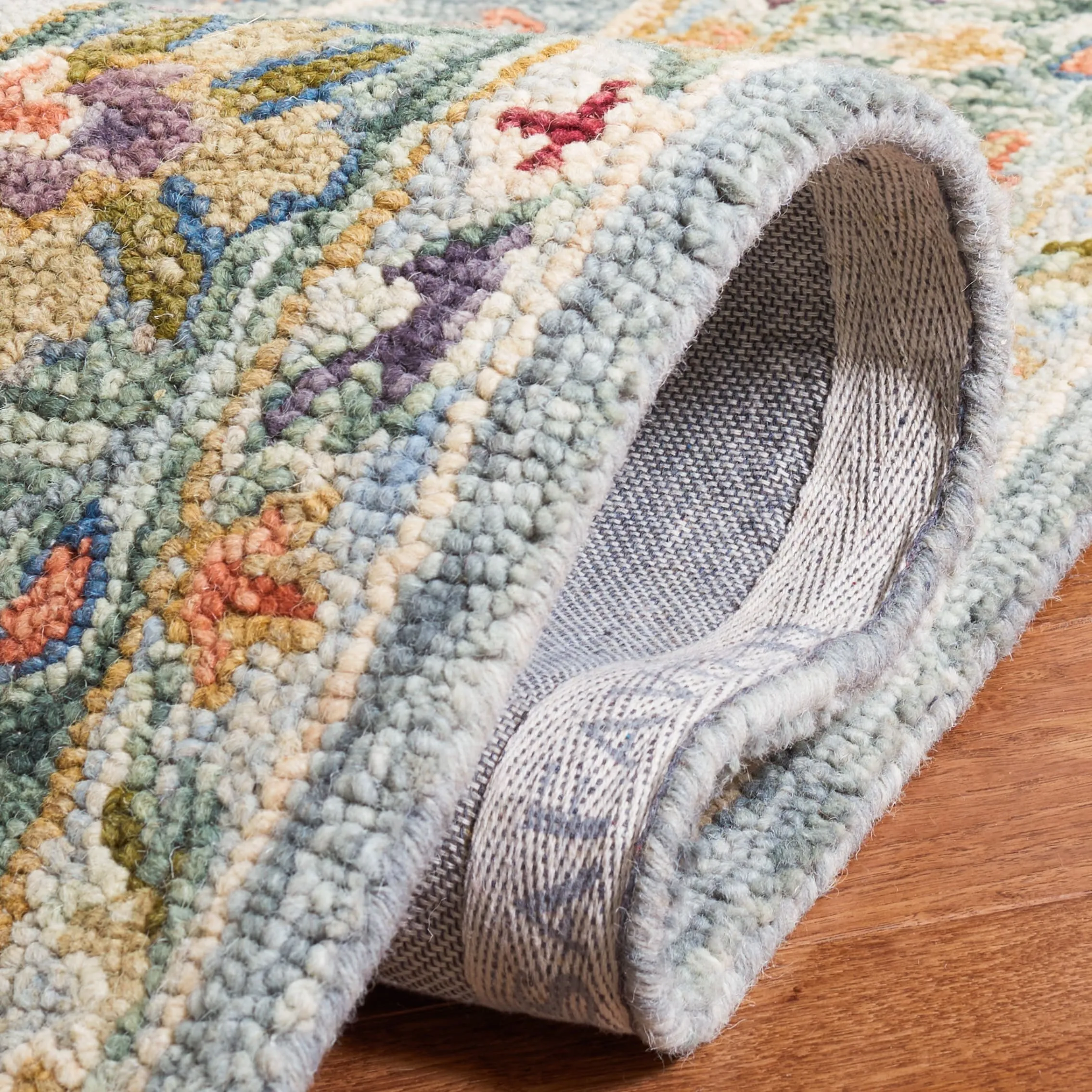 SAFAVIEH Handmade Aspen Nicasia Boho Wool Rug