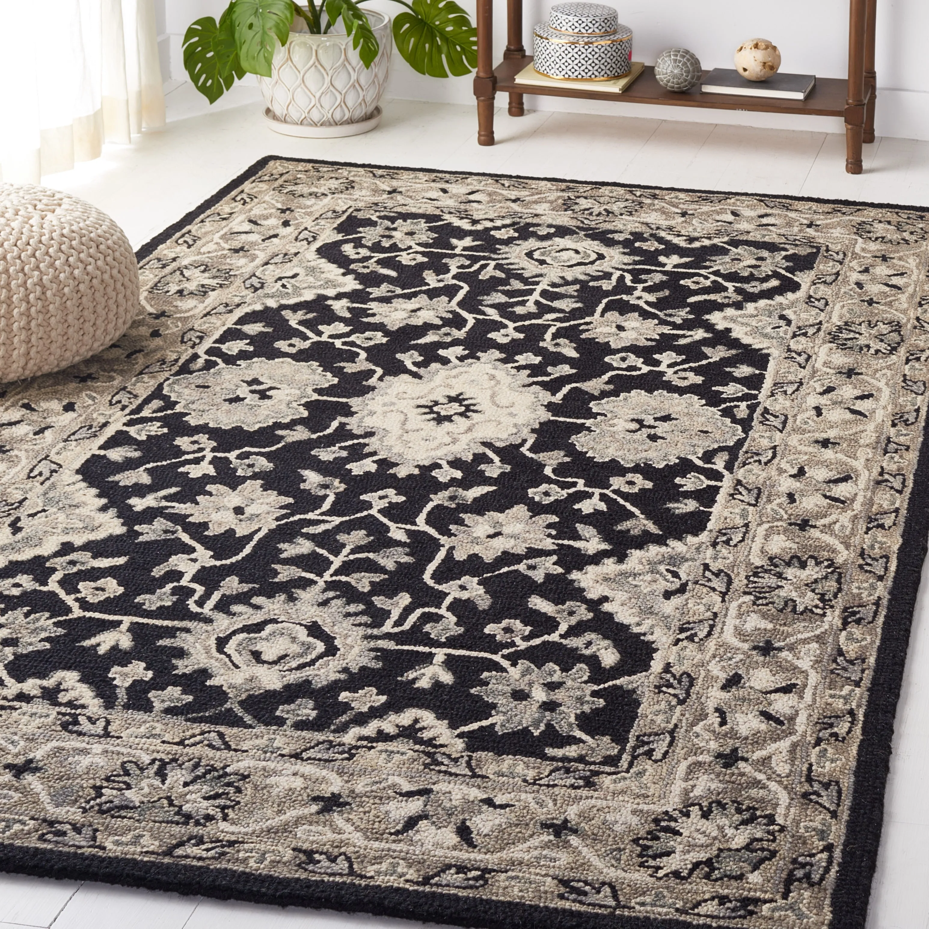 SAFAVIEH Handmade Aspen Nicasia Boho Wool Rug