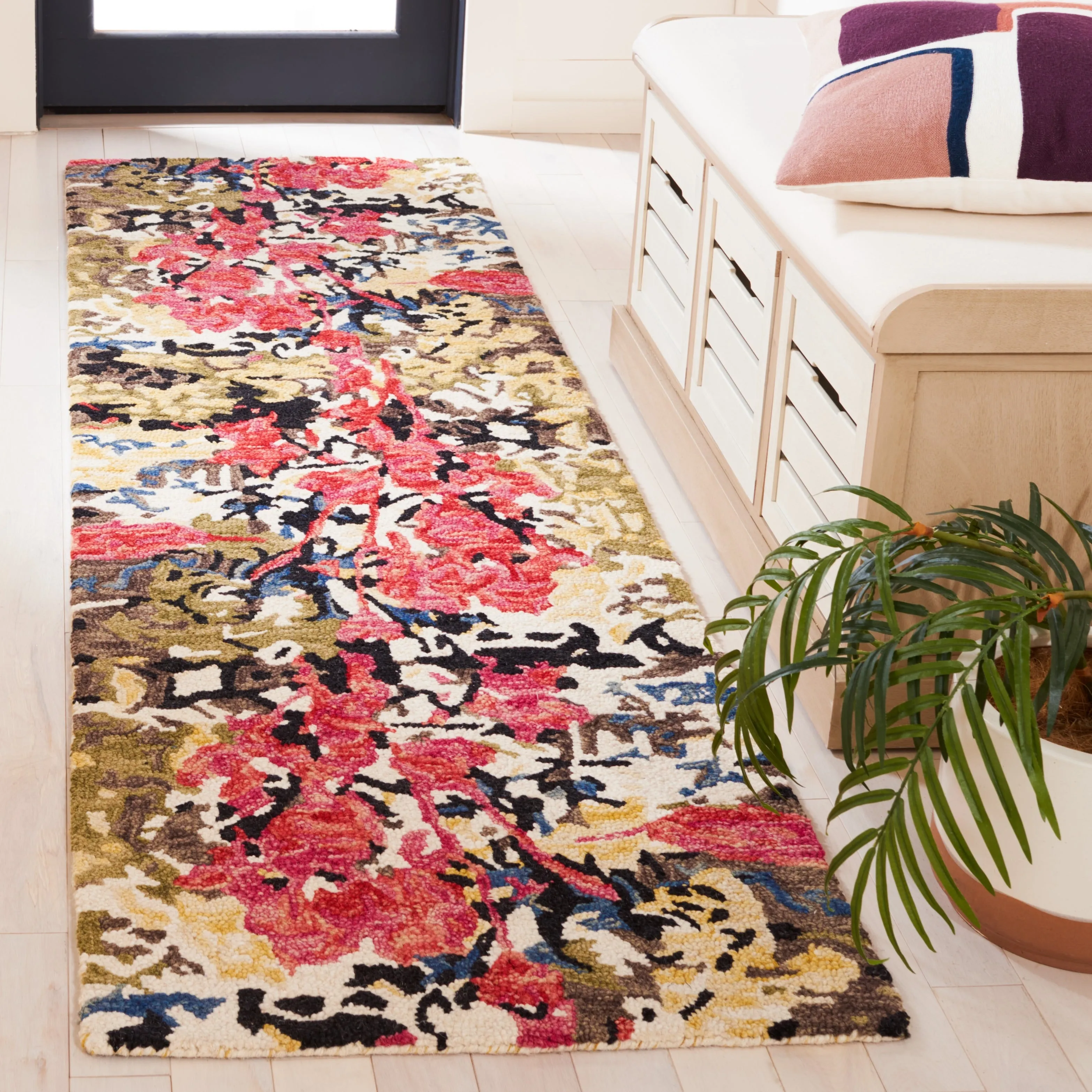 SAFAVIEH Handmade Blossom Florinela French Country Floral Wool Rug
