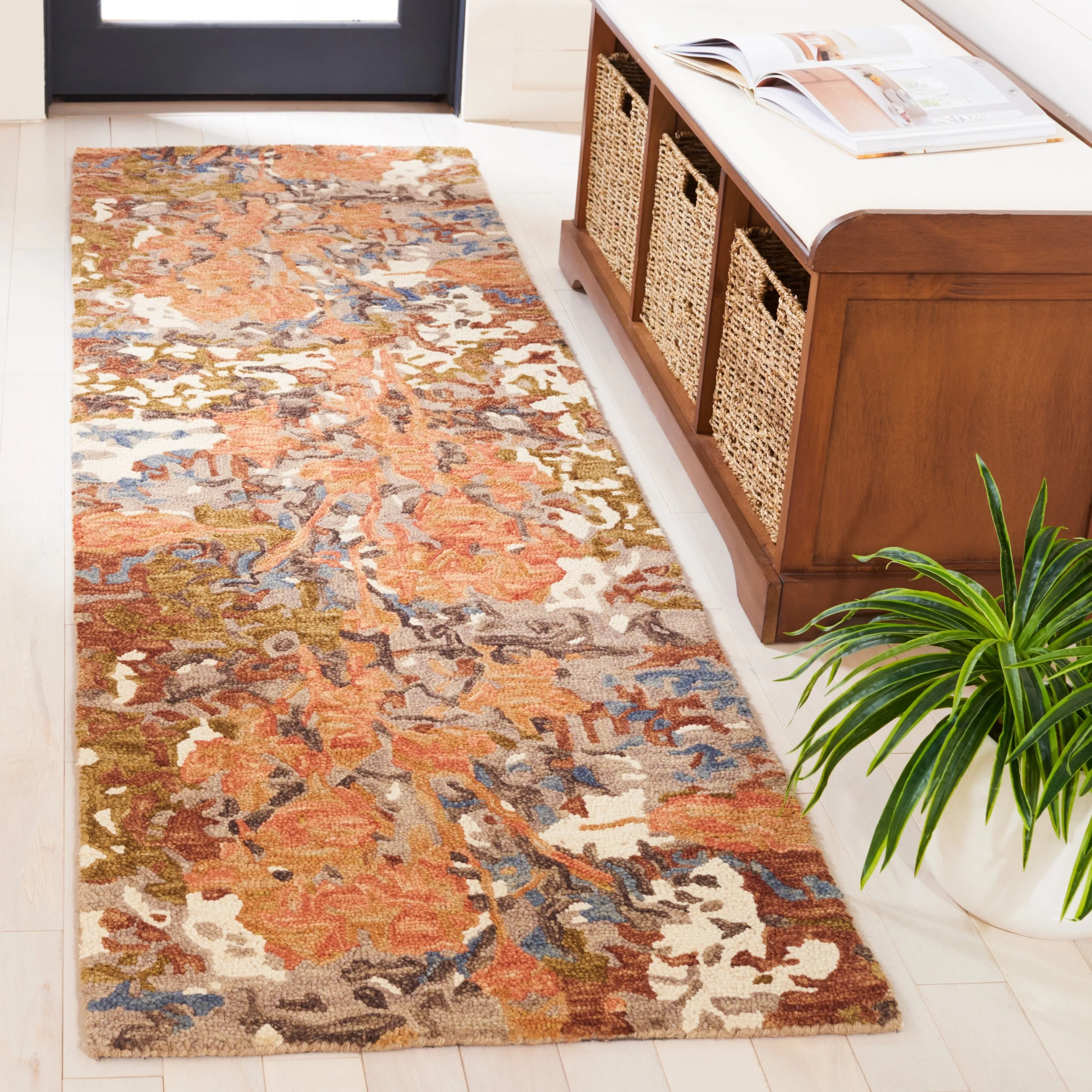 SAFAVIEH Handmade Blossom Florinela French Country Floral Wool Rug