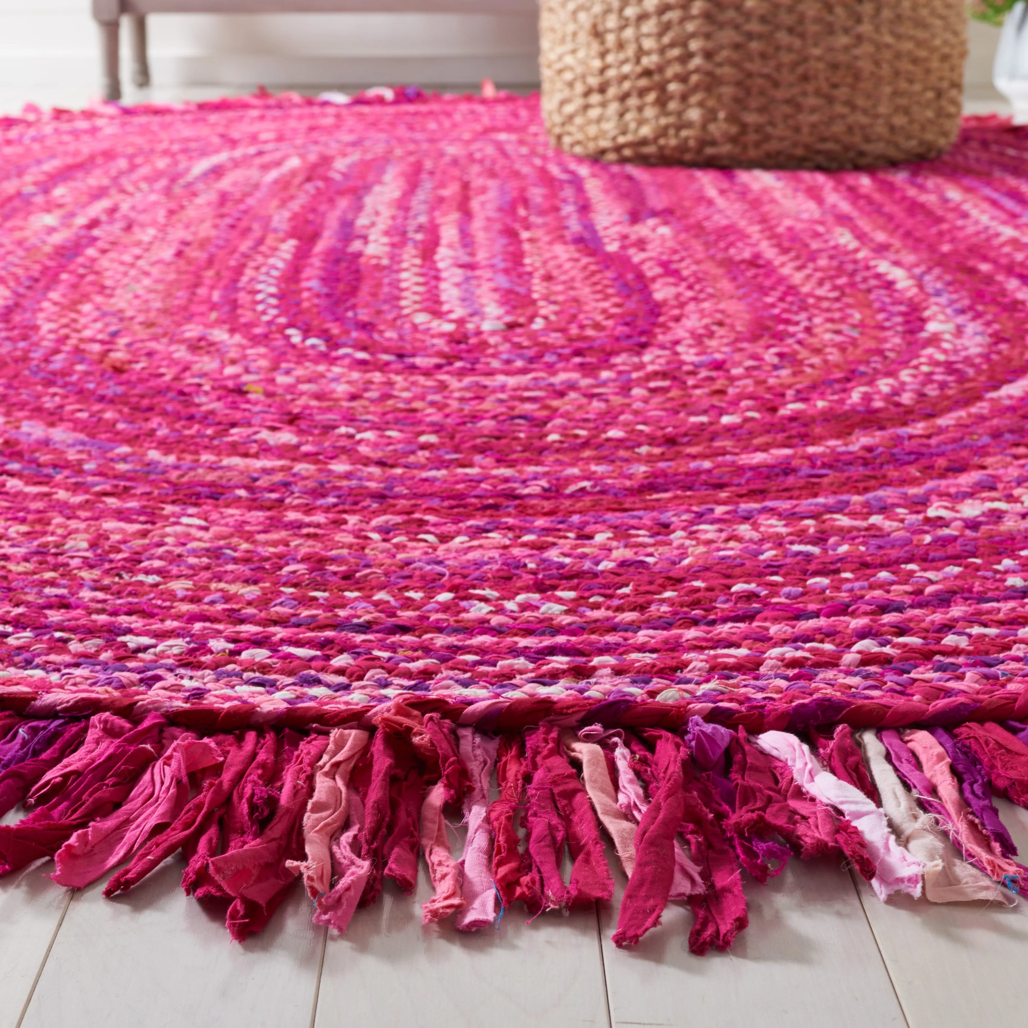 SAFAVIEH Handmade Braided Samya Country Cotton Rug with Fringe