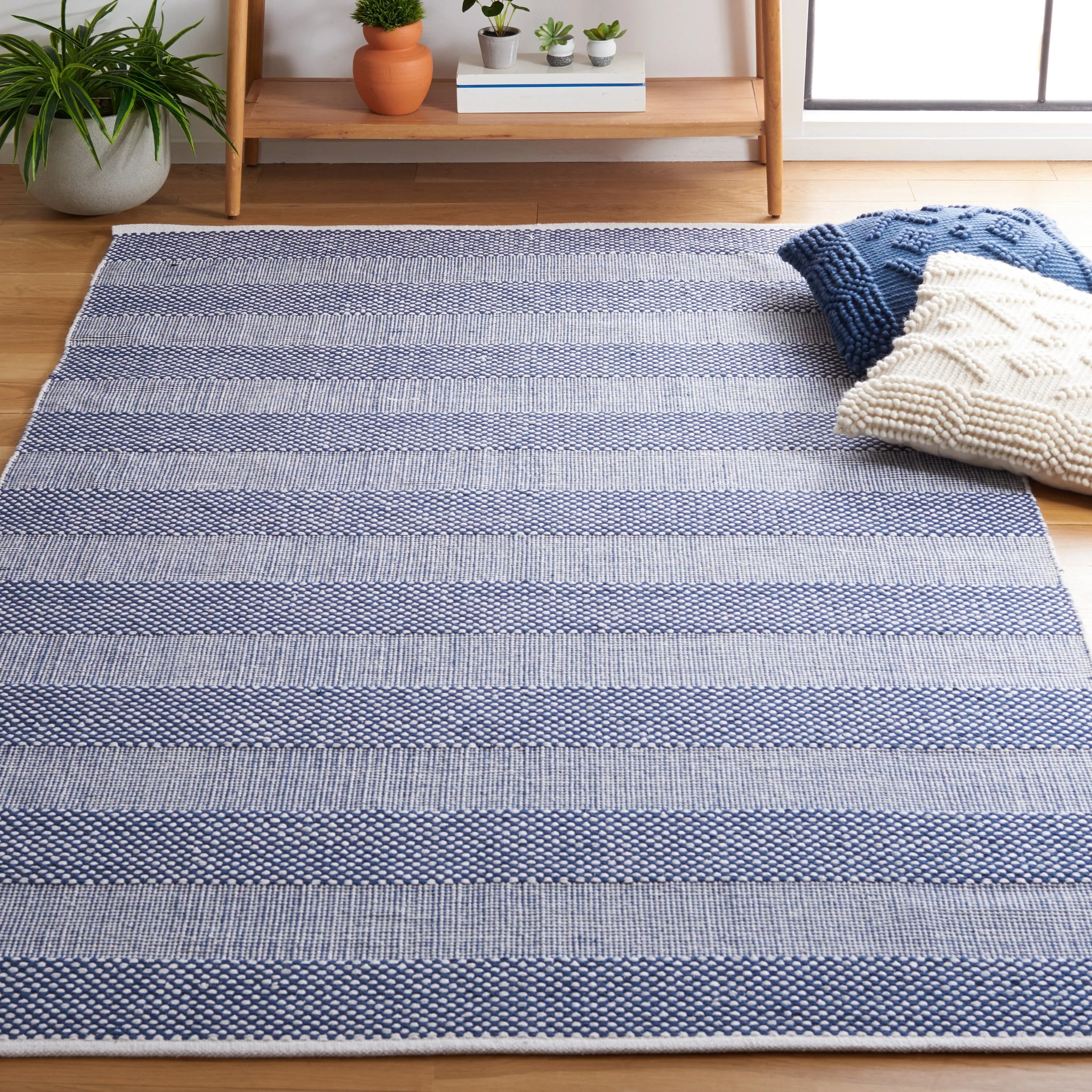 SAFAVIEH Handmade Flatweave Striped Kilim Shayna Cotton Rug