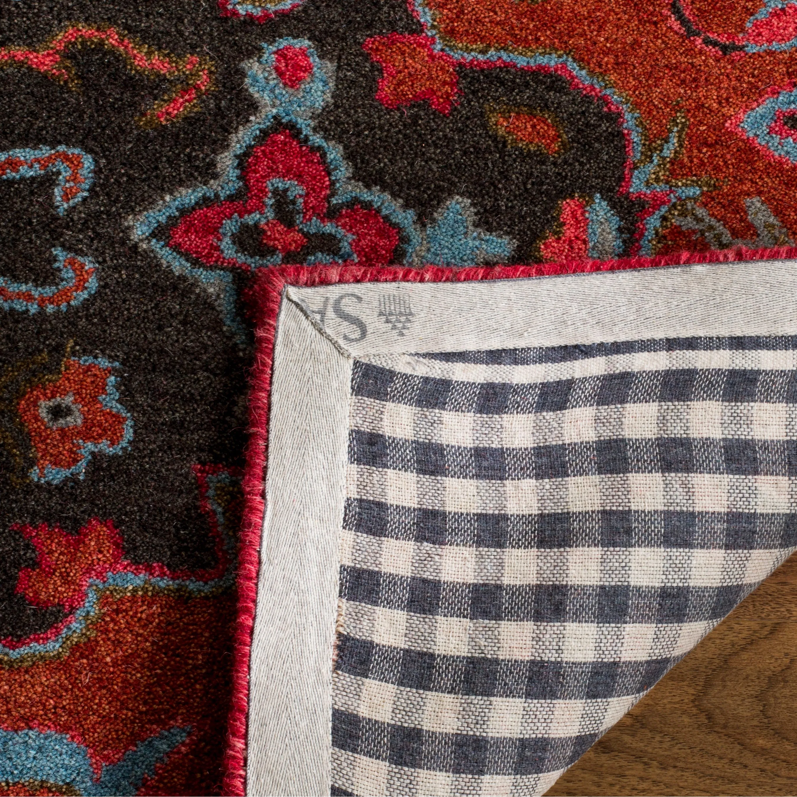 SAFAVIEH Handmade Heritage Krystelle Traditional Oriental Wool Rug