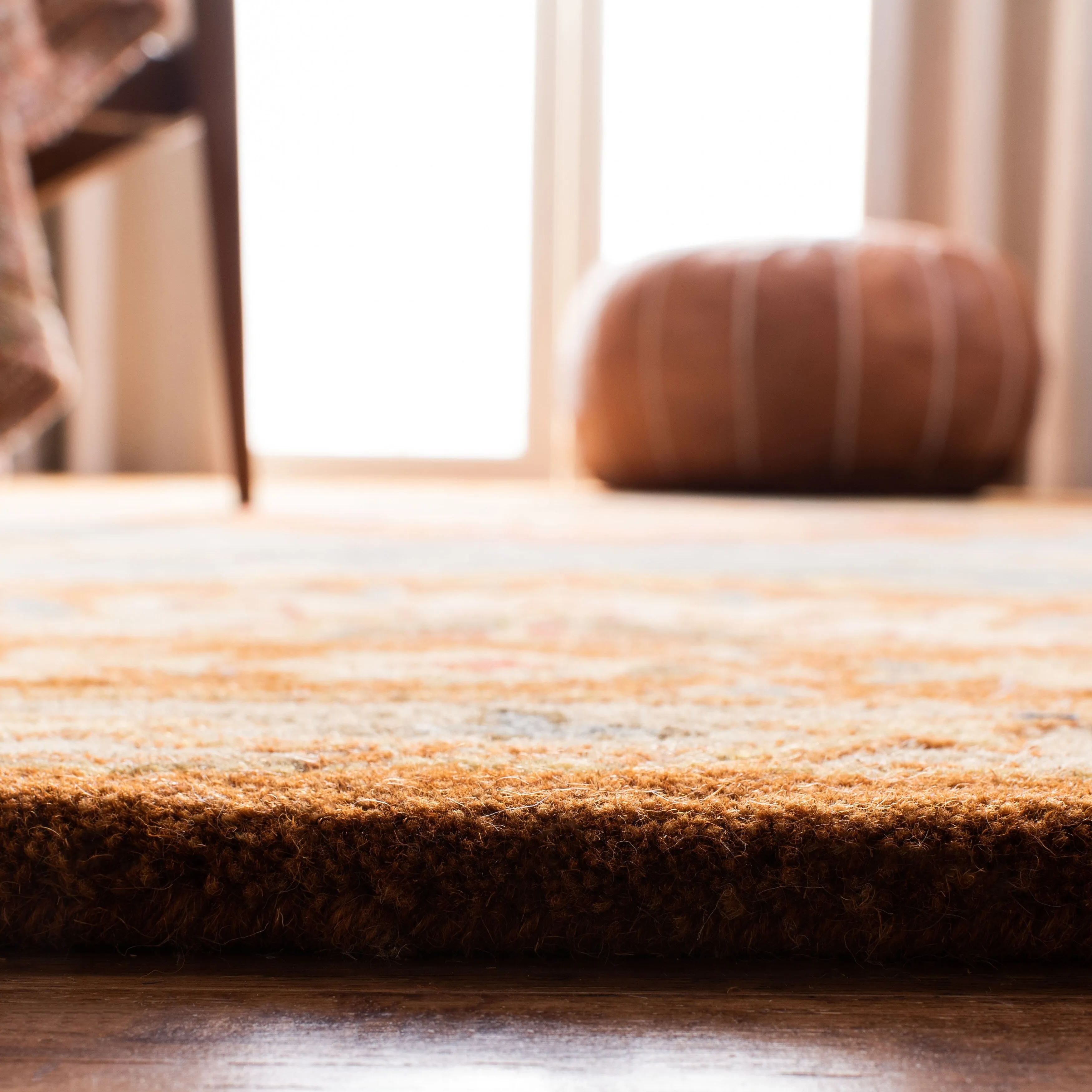 SAFAVIEH Handmade Heritage Surf Traditional Oriental Wool Rug