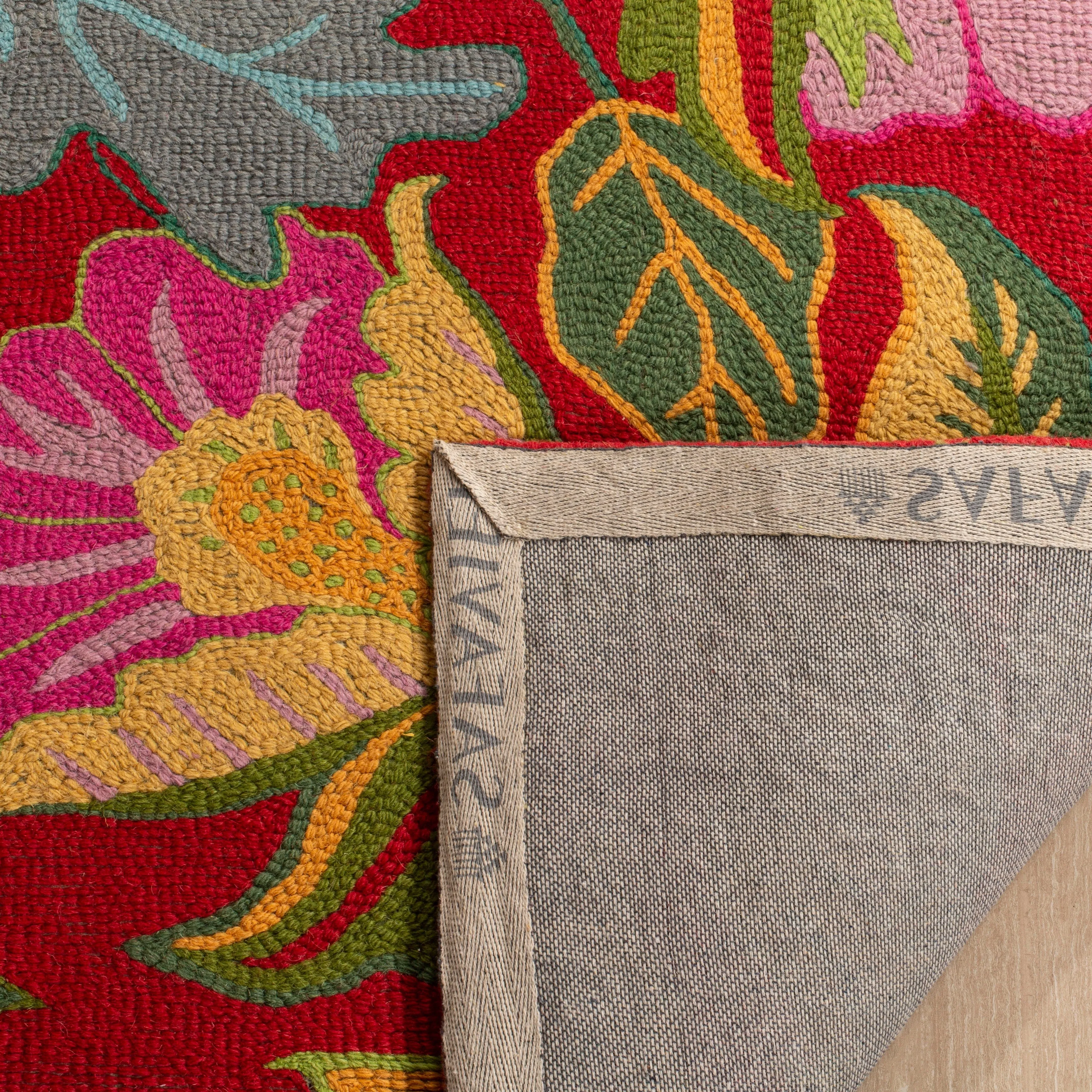 SAFAVIEH Handmade Jardin Bojidarka Country Floral Wool Rug