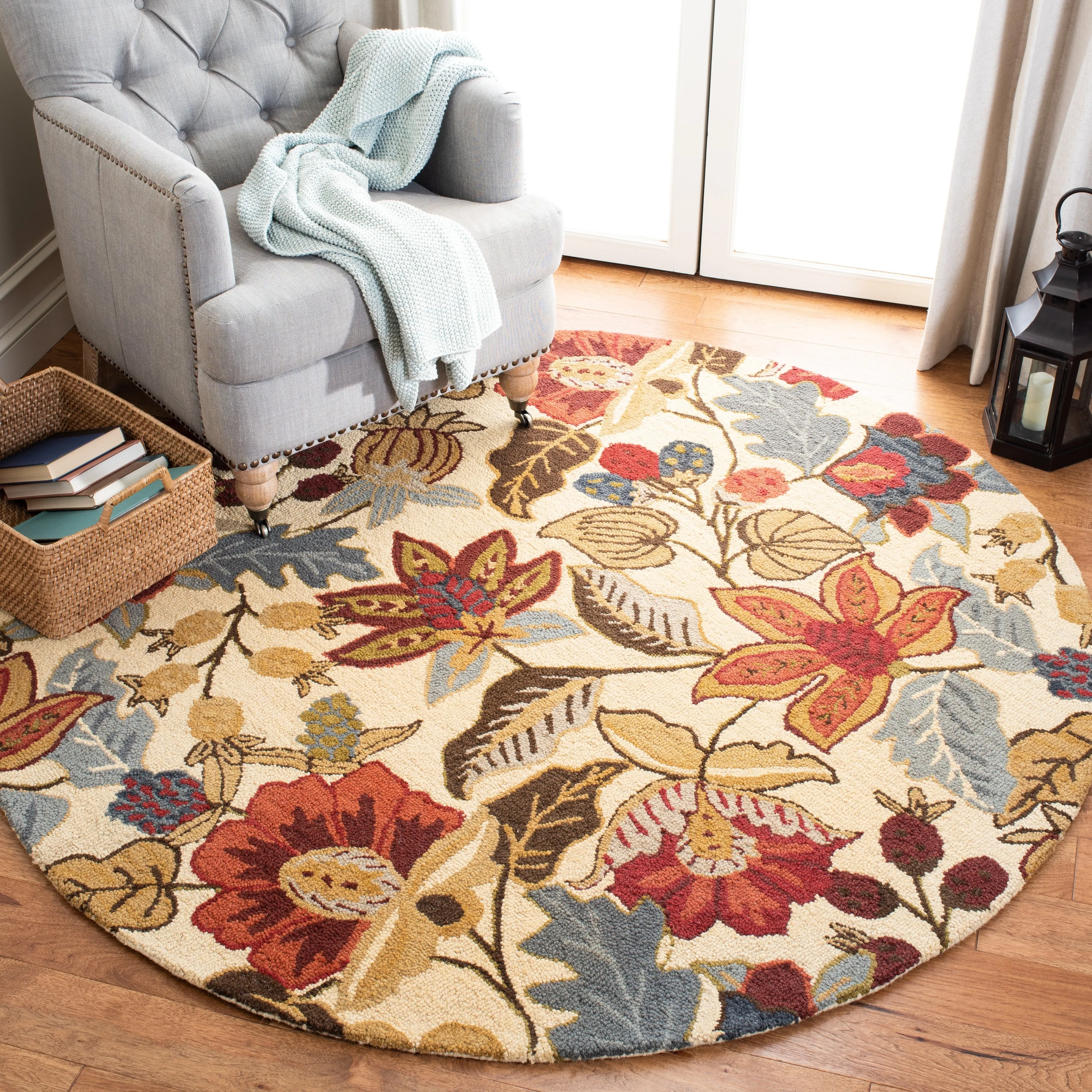 SAFAVIEH Handmade Jardin Monka Country Floral Wool Rug
