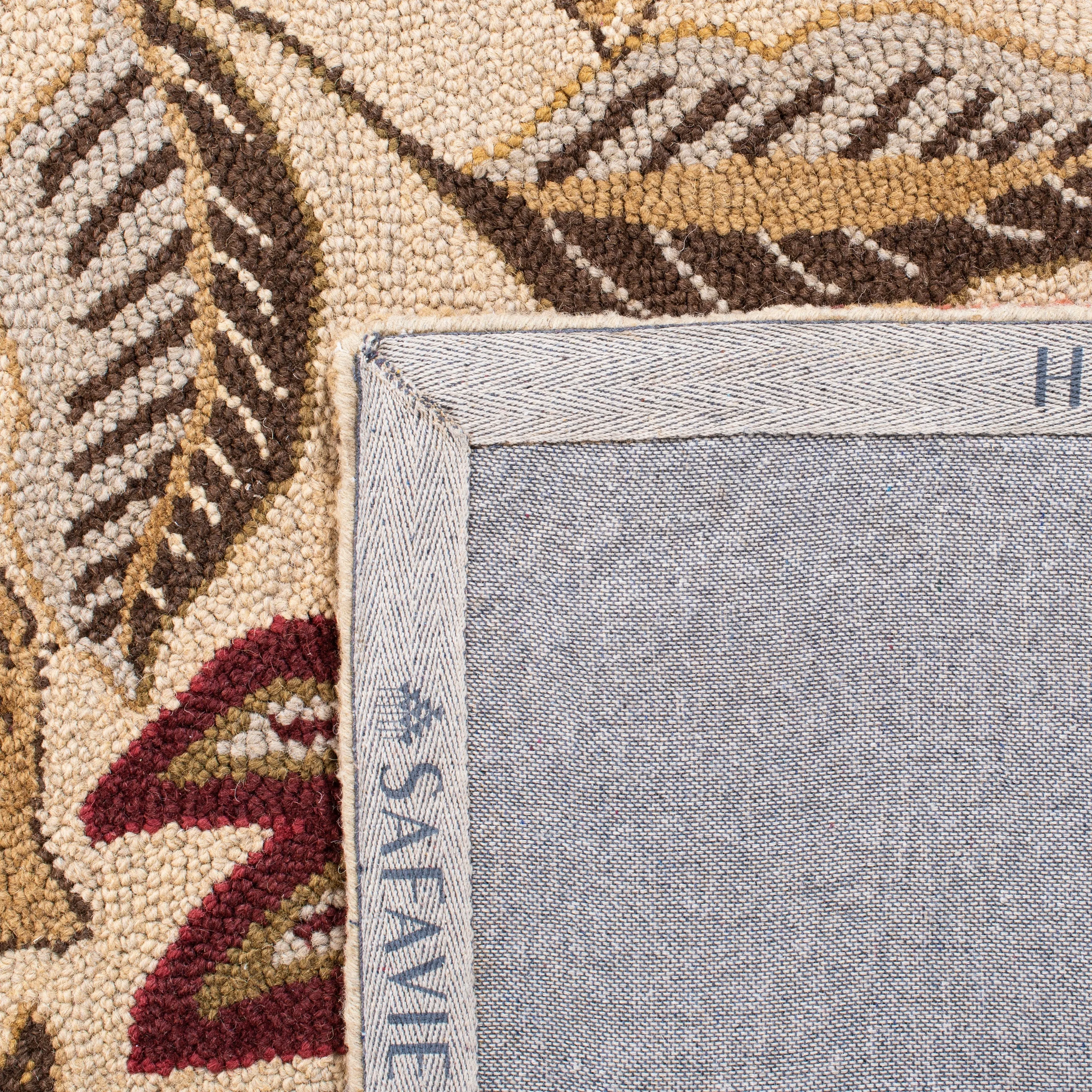 SAFAVIEH Handmade Jardin Monka Country Floral Wool Rug