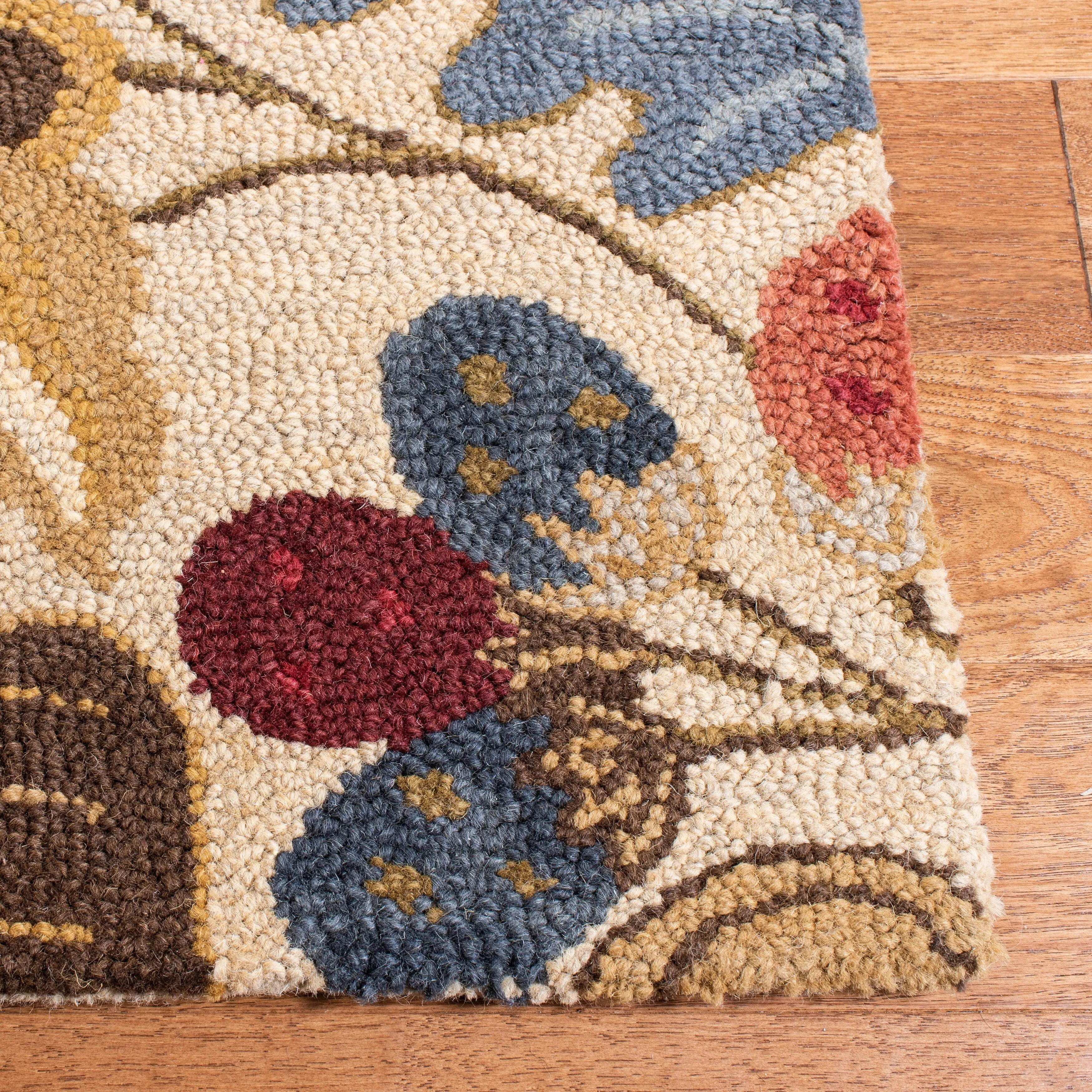 SAFAVIEH Handmade Jardin Monka Country Floral Wool Rug