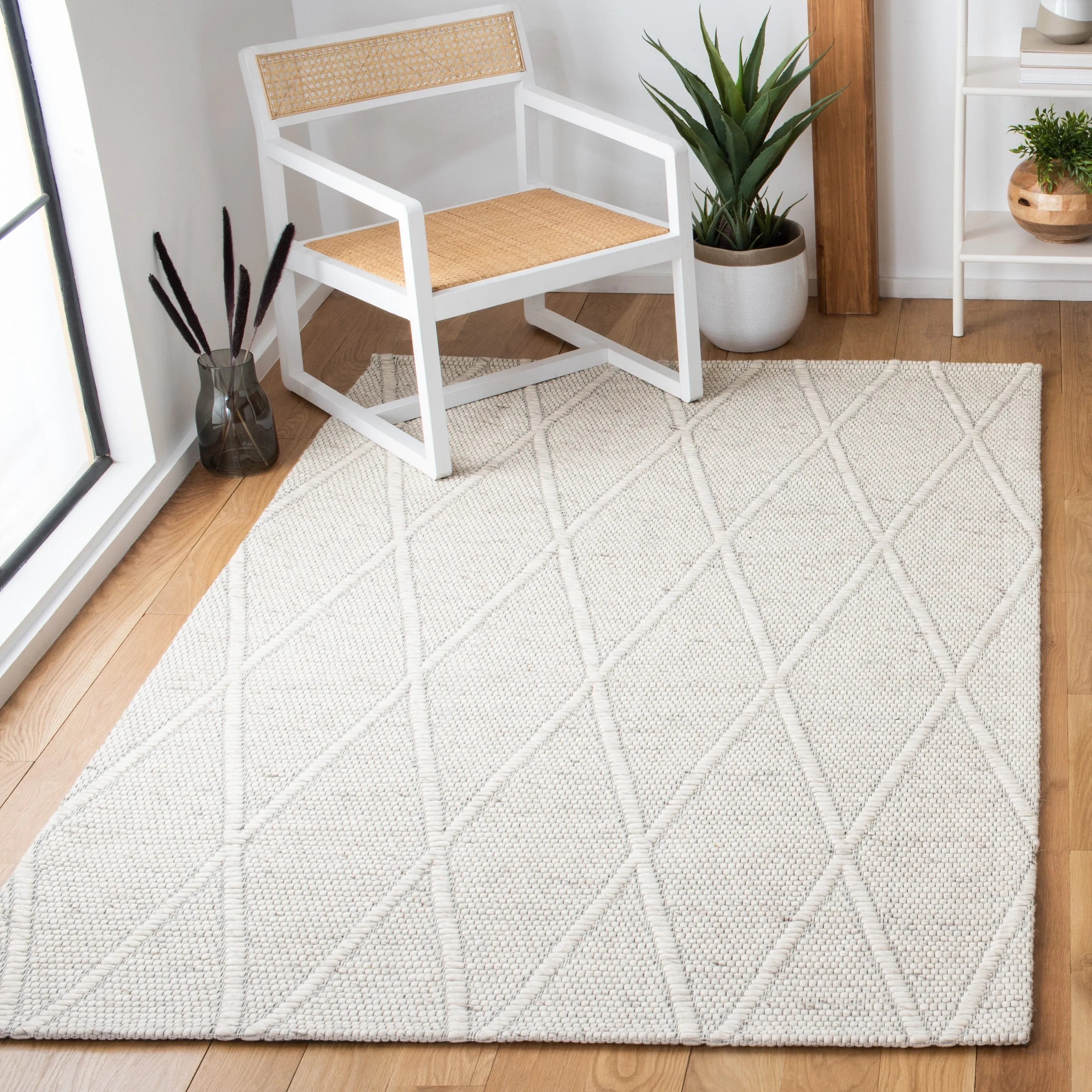 SAFAVIEH Handmade Marbella Dore Wool Rug
