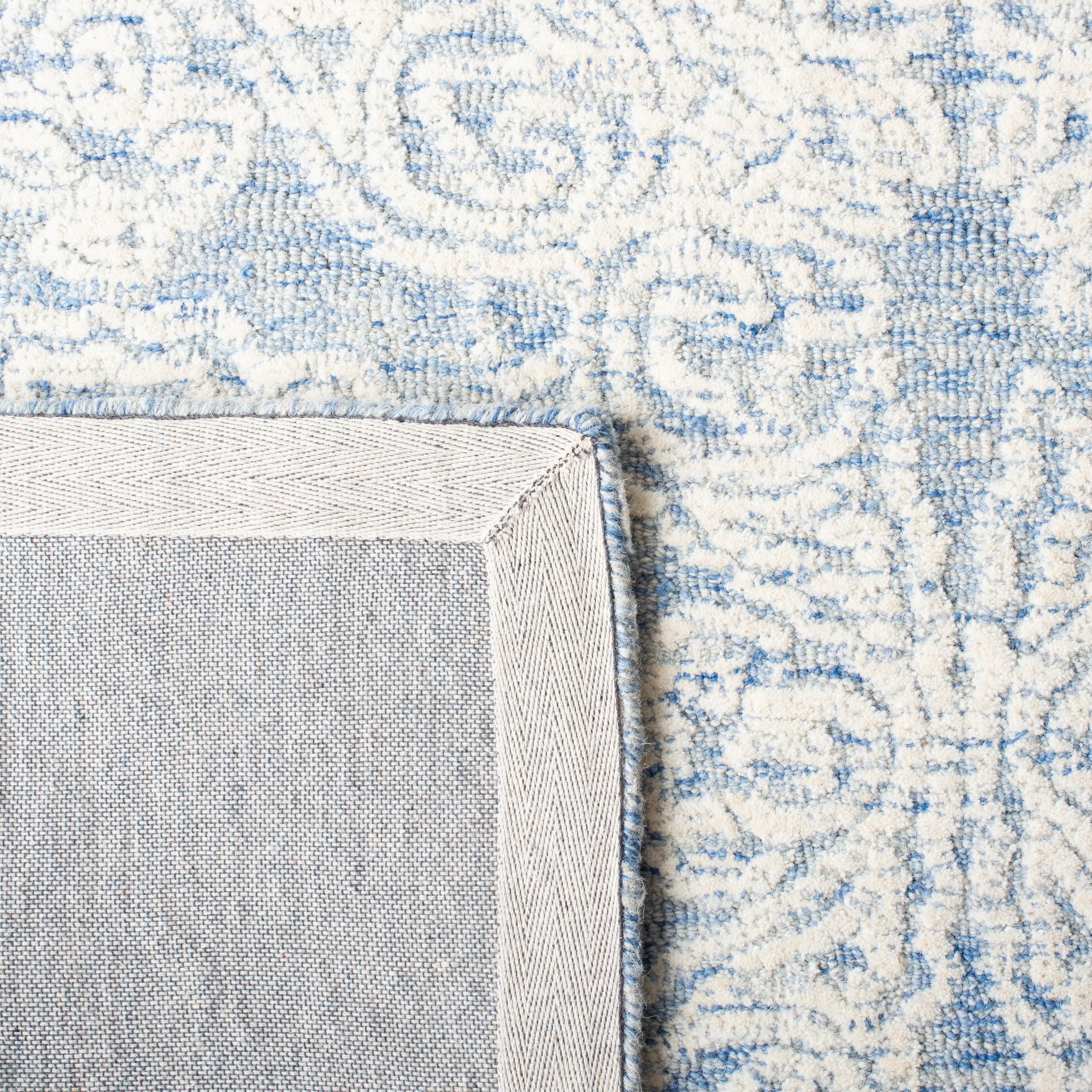 SAFAVIEH Handmade Metro Bhavani French Country Wool Rug