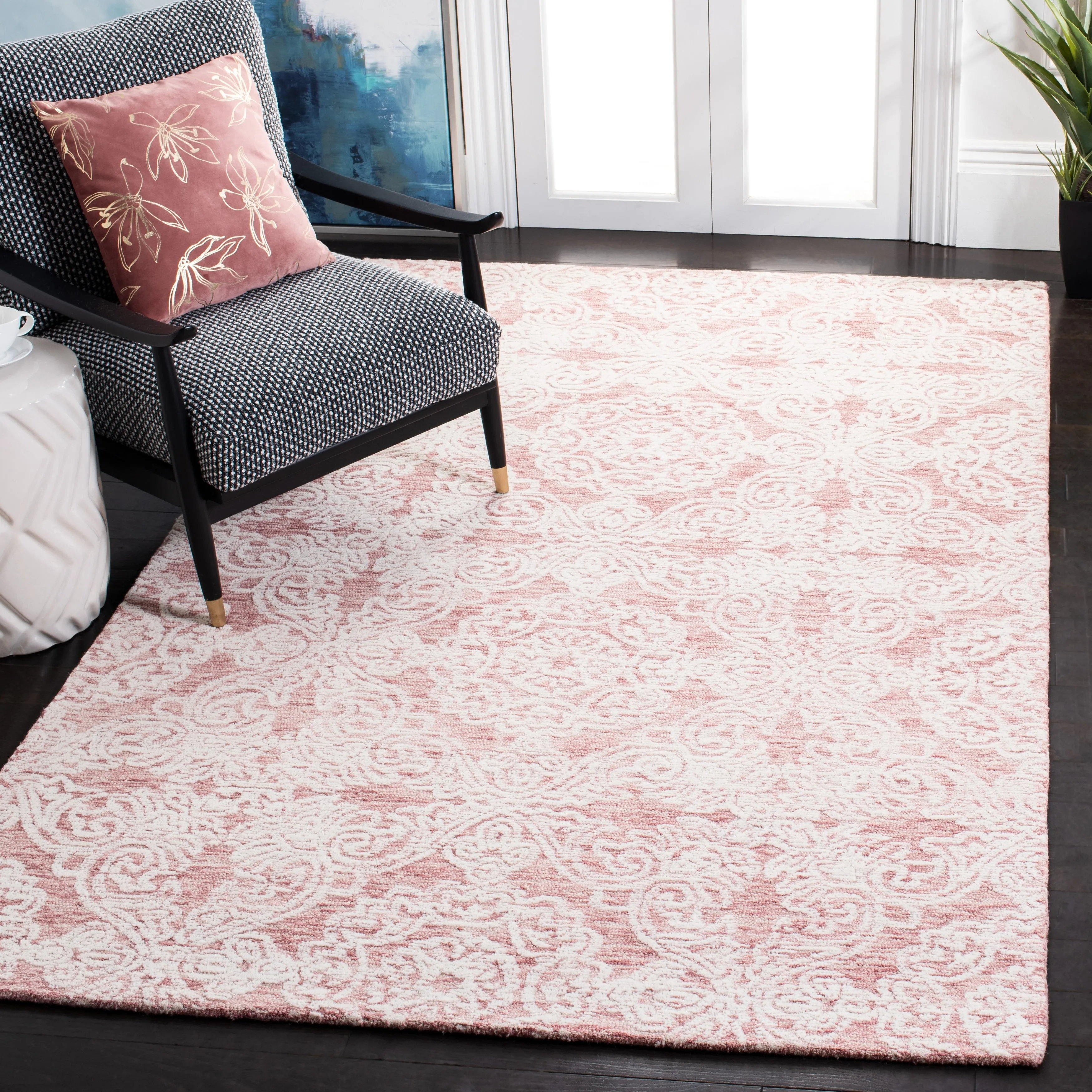 SAFAVIEH Handmade Metro Bhavani French Country Wool Rug