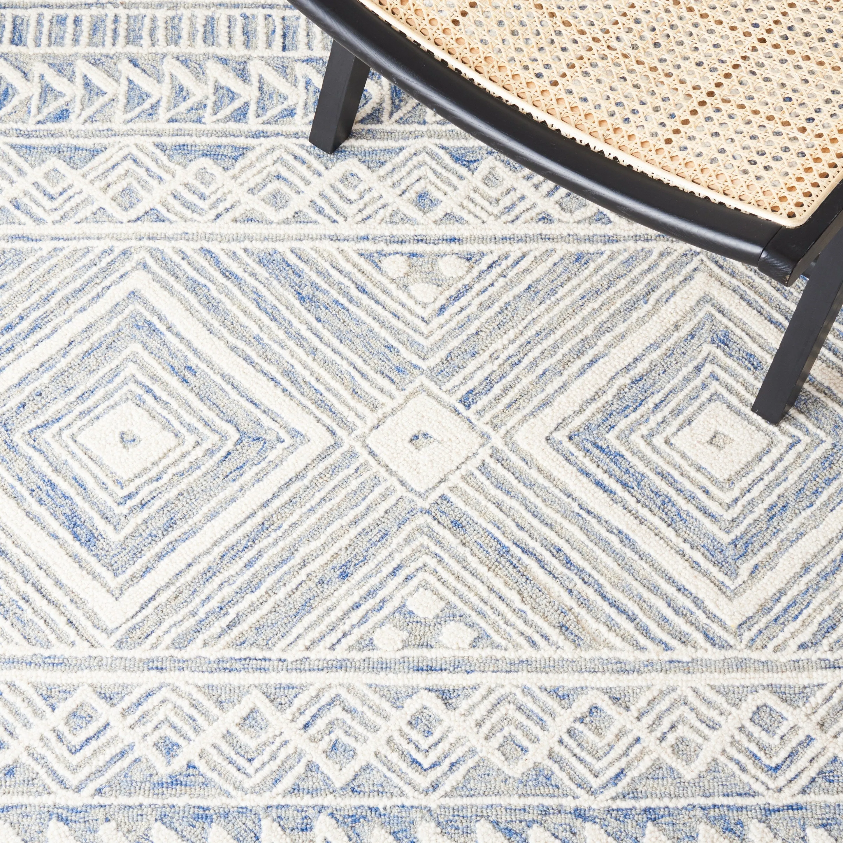 SAFAVIEH Handmade Metro Mirushe Boho Moroccan Wool Rug