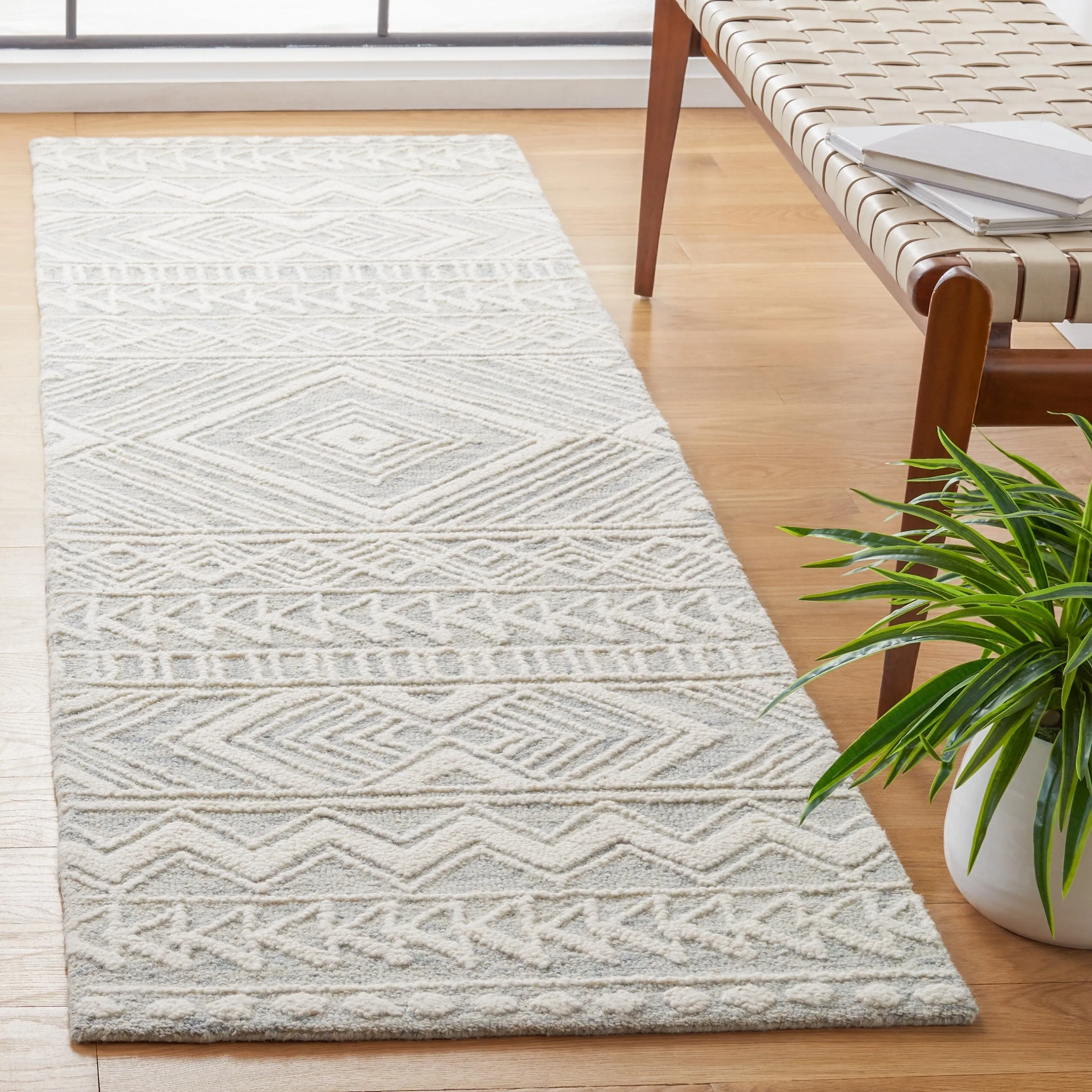 SAFAVIEH Handmade Metro Mirushe Boho Moroccan Wool Rug
