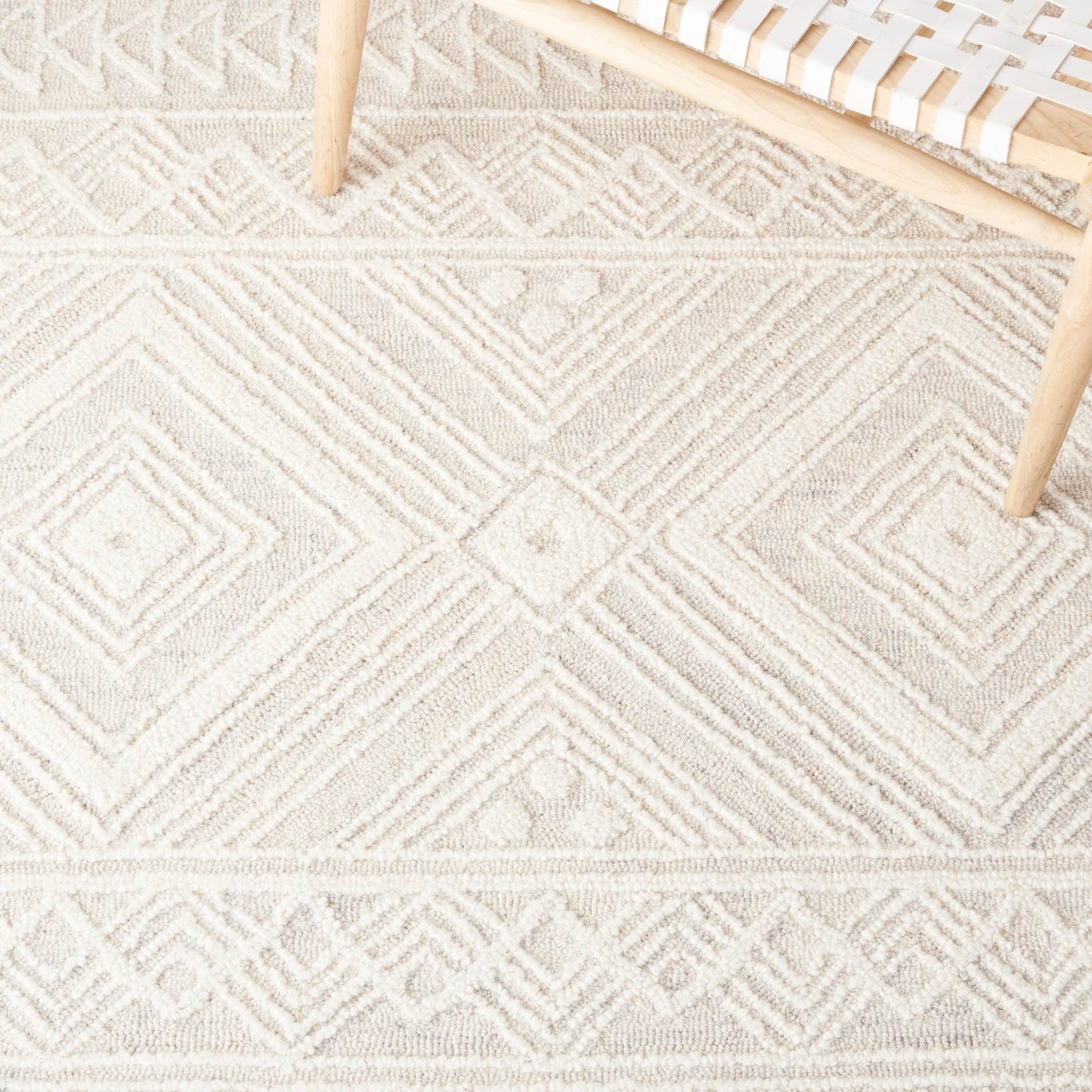 SAFAVIEH Handmade Metro Mirushe Boho Moroccan Wool Rug