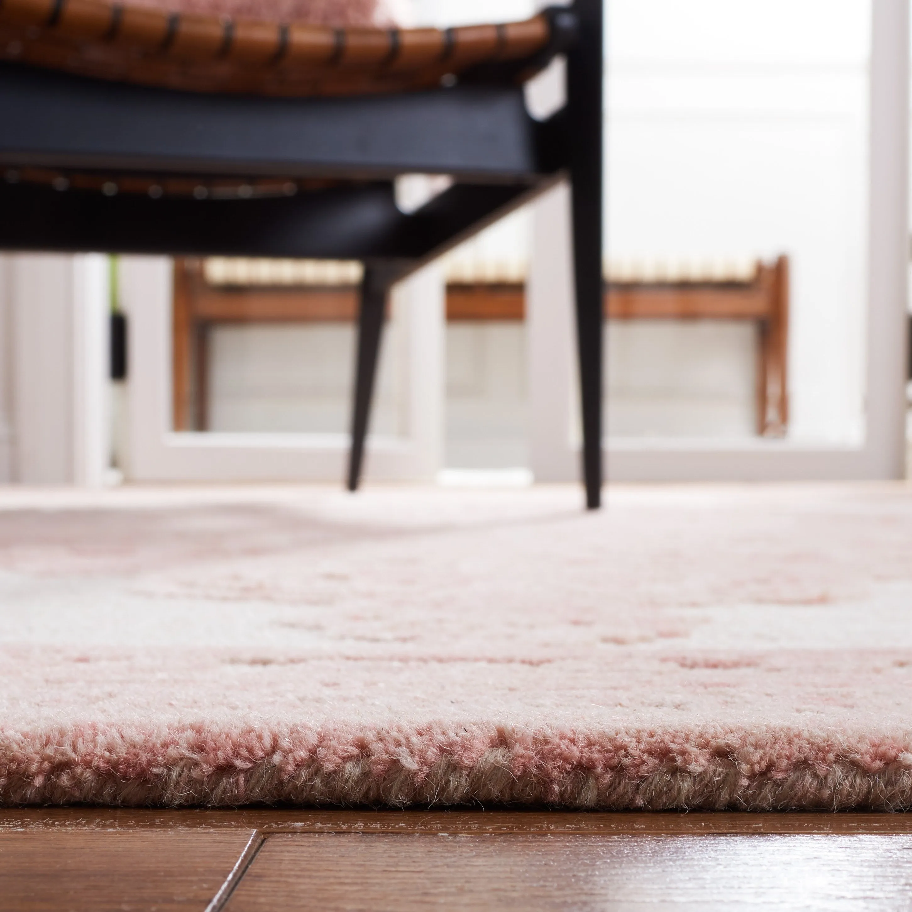 SAFAVIEH Handmade Metro Styliani Oriental Wool Rug