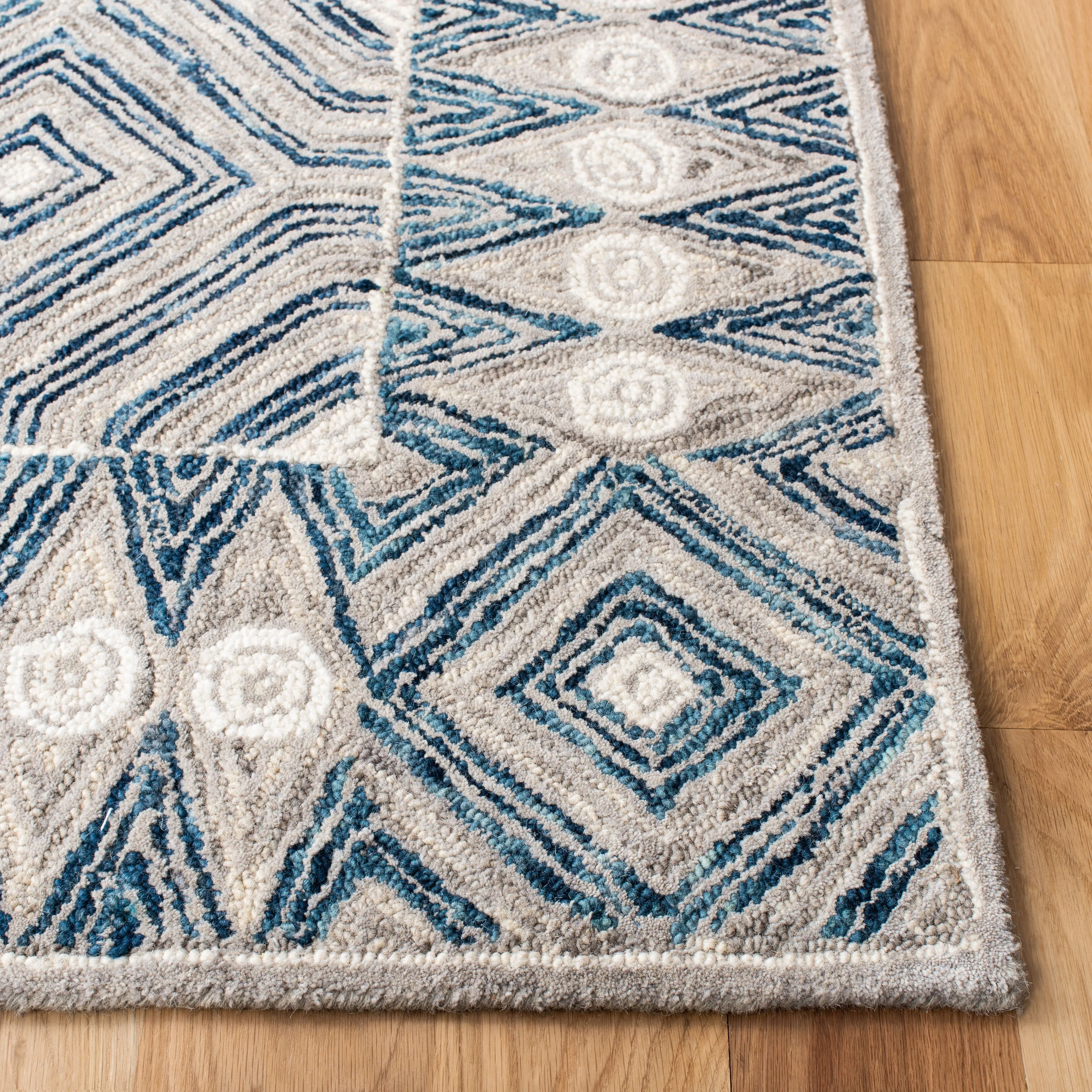 SAFAVIEH Handmade Micro-Loop Lindhilde Modern Wool Rug