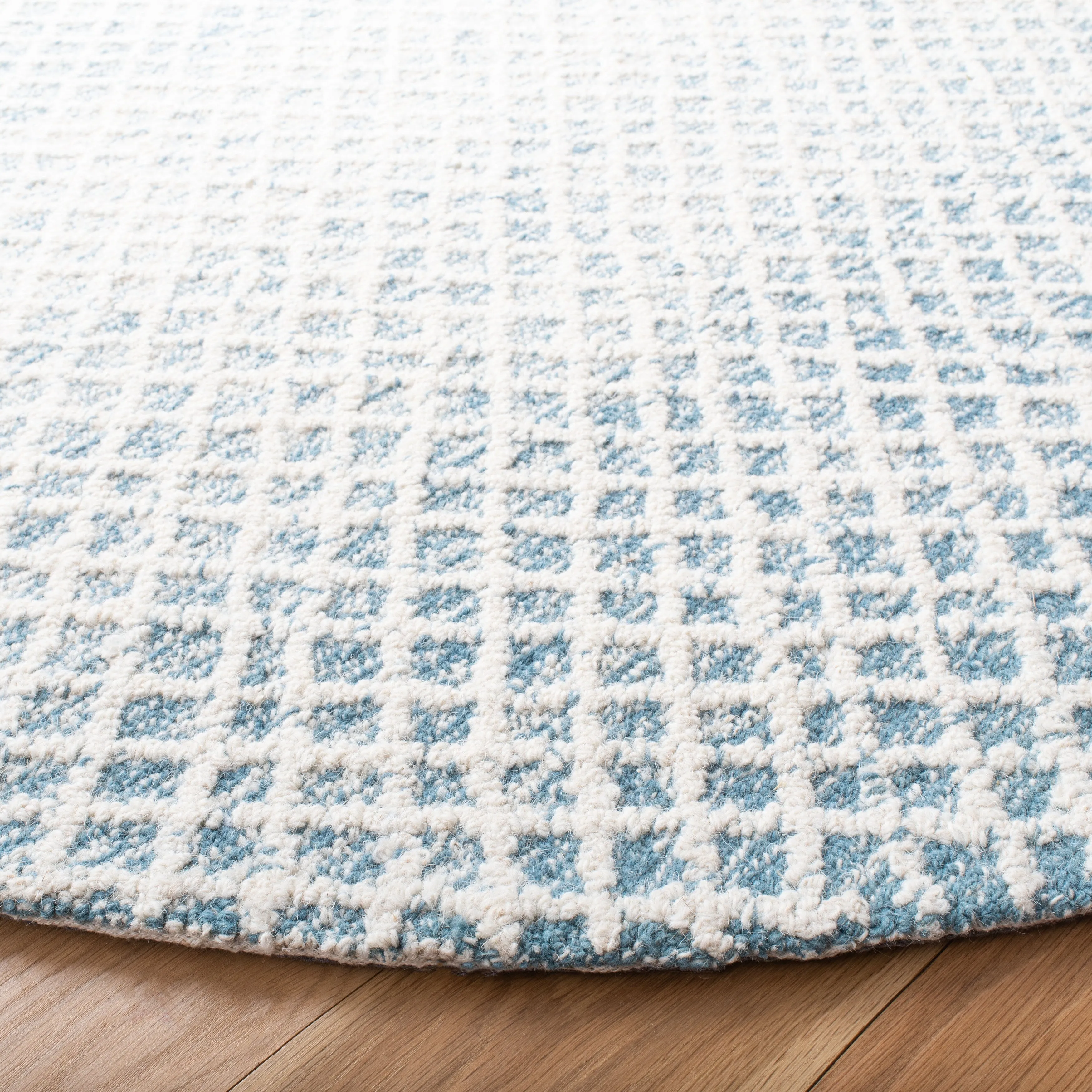 SAFAVIEH Handmade Micro-Loop Louwra Wool Rug