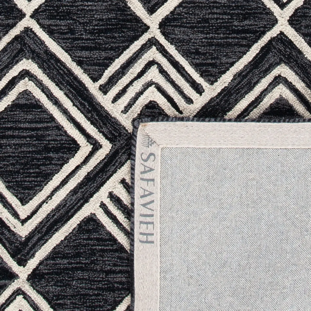 SAFAVIEH Handmade Micro-Loop Sevcan Moroccan Wool Rug