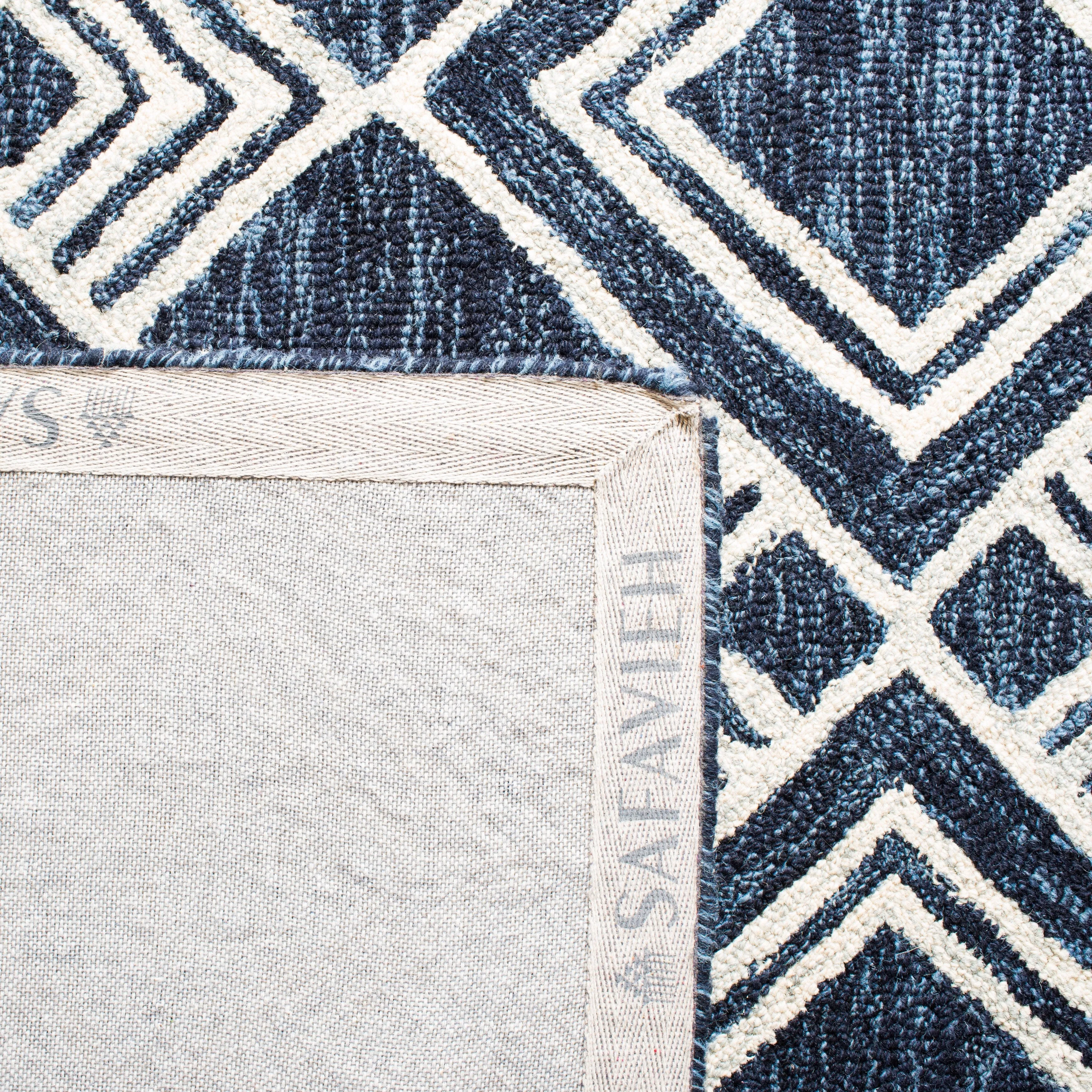 SAFAVIEH Handmade Micro-Loop Sevcan Moroccan Wool Rug