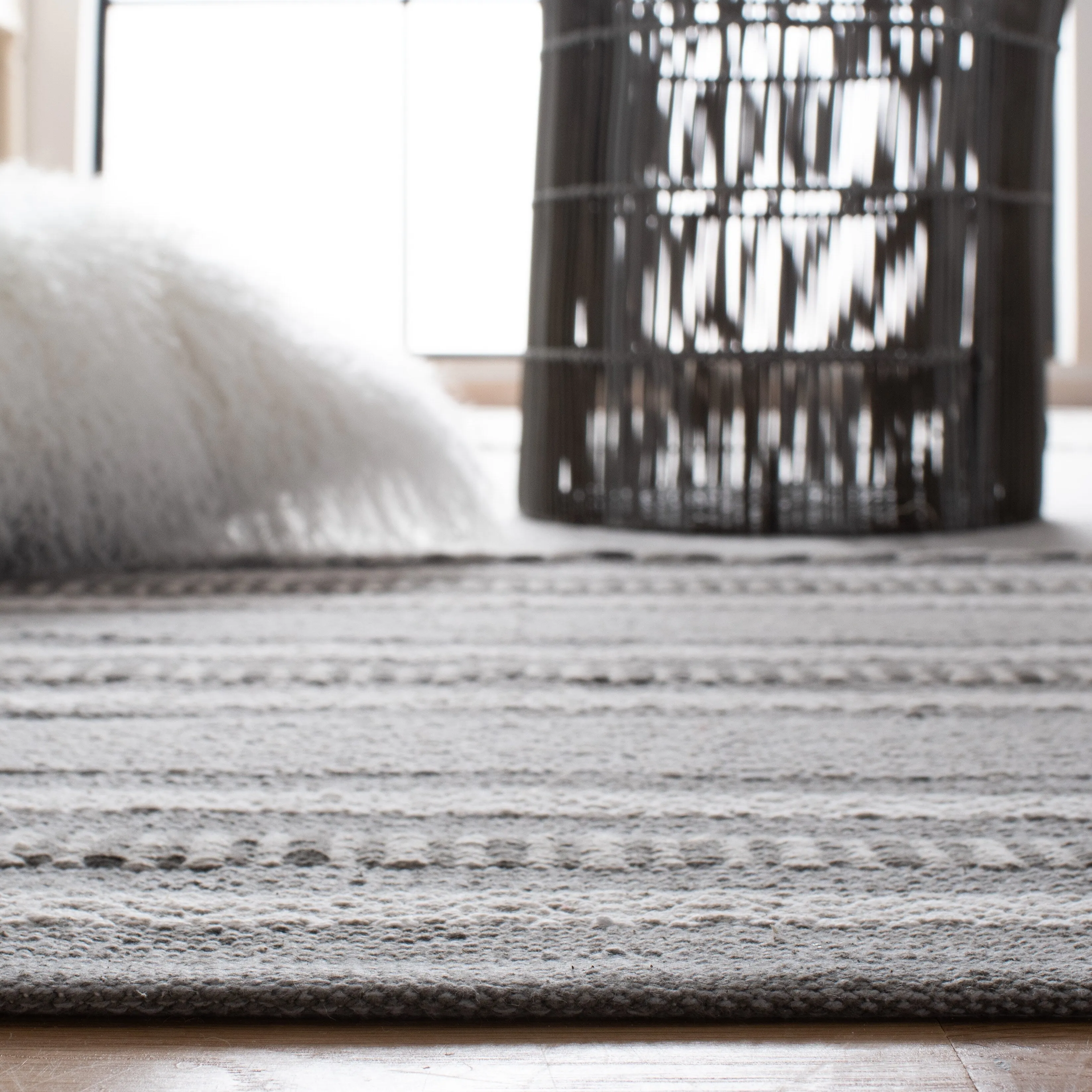 SAFAVIEH Handmade Montauk Carisbrooke Boho Stripe Cotton Flatweave Rug