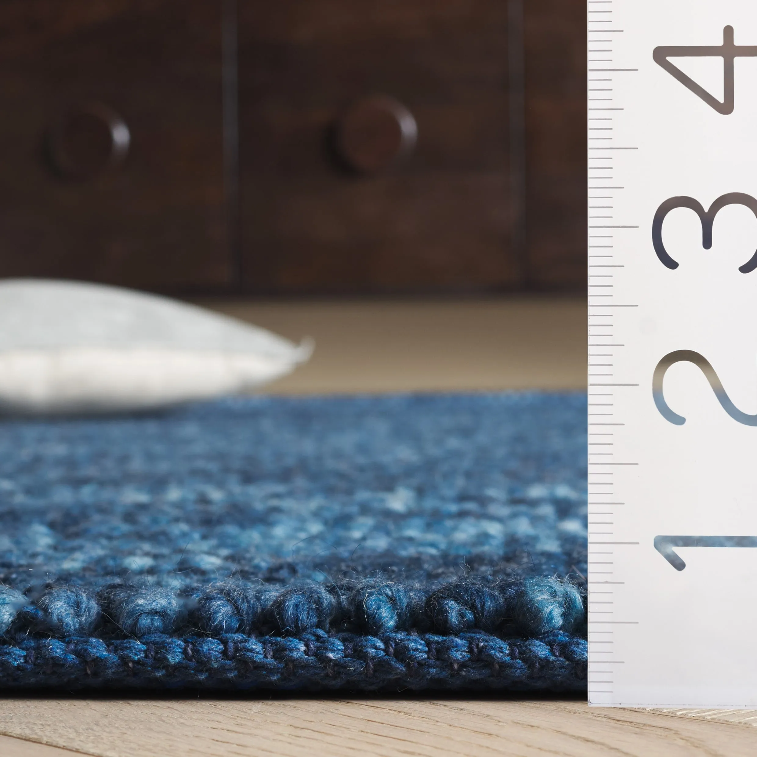 SAFAVIEH Handmade Natura Maayan New Zealand Wool Rug