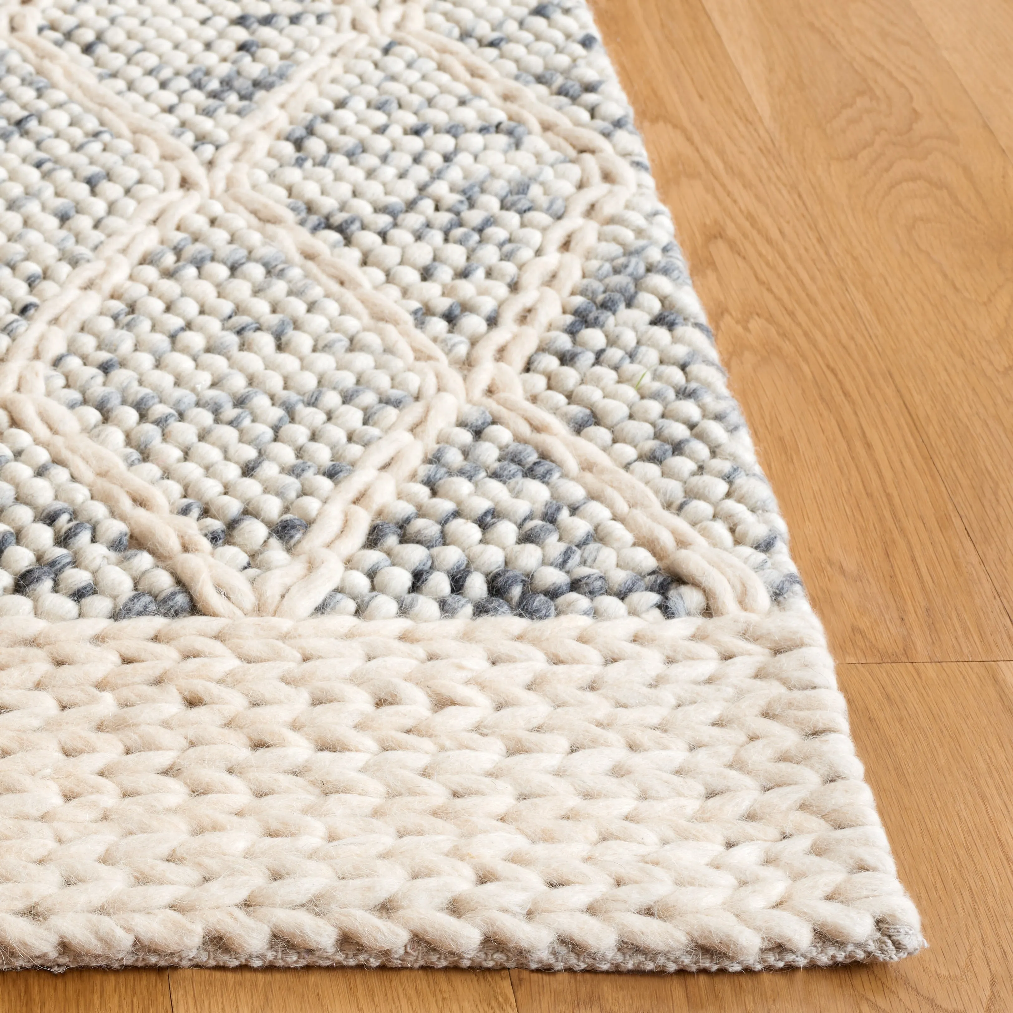 SAFAVIEH Handmade Natura Nigara Farmhouse Trellis Wool Rug
