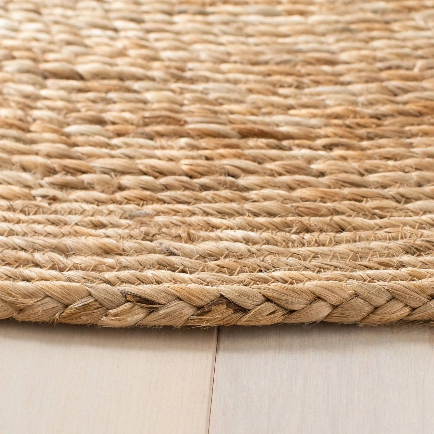 SAFAVIEH Handmade Natural Fiber Diya Casual Jute Rug