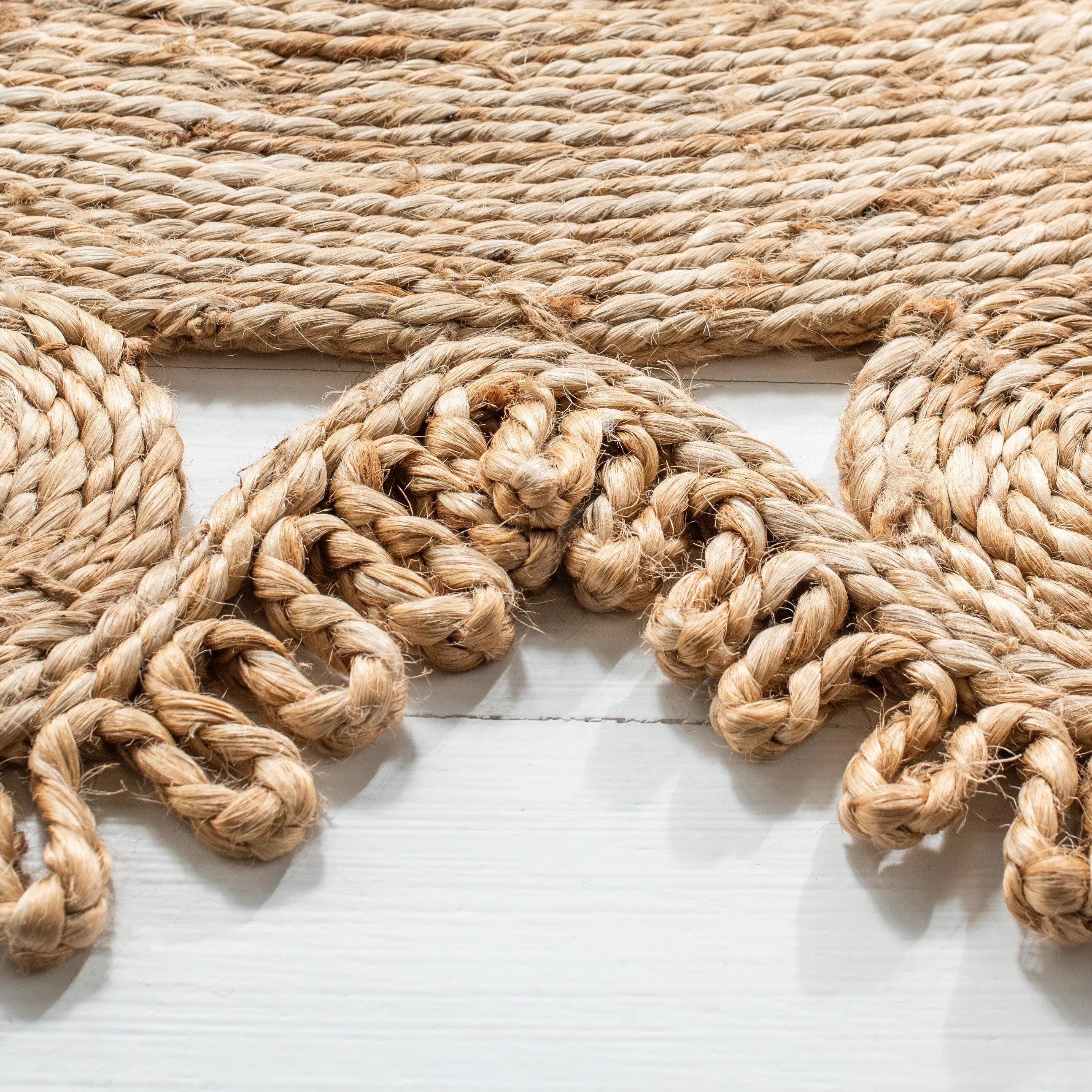 SAFAVIEH Handmade Natural Fiber Mareli Farmhouse Rug